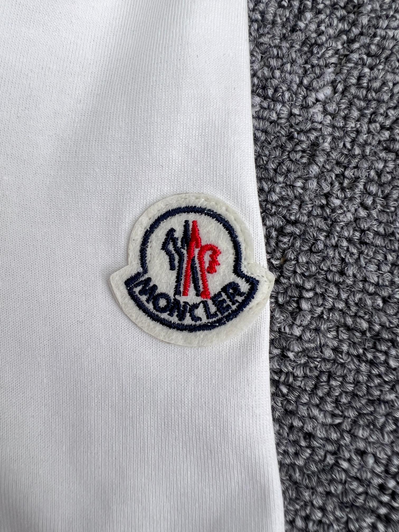 LuxluxHouse Best Quality Clothes T-shirt Moncler