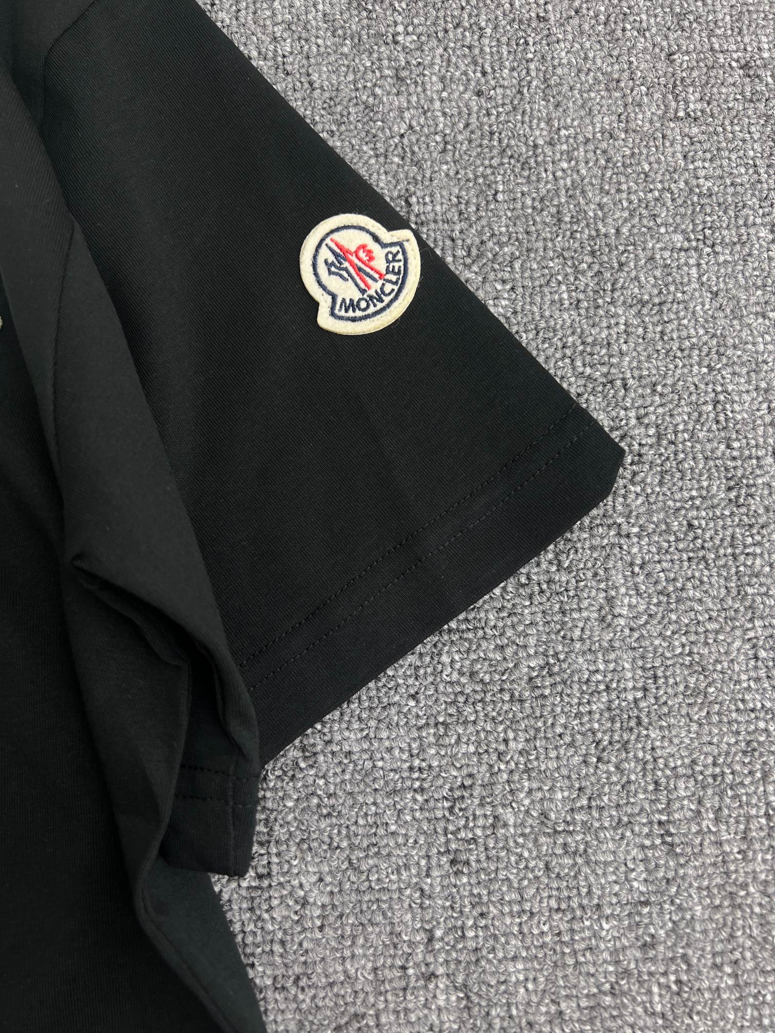 LuxluxHouse Best Quality Clothes T-shirt Moncler