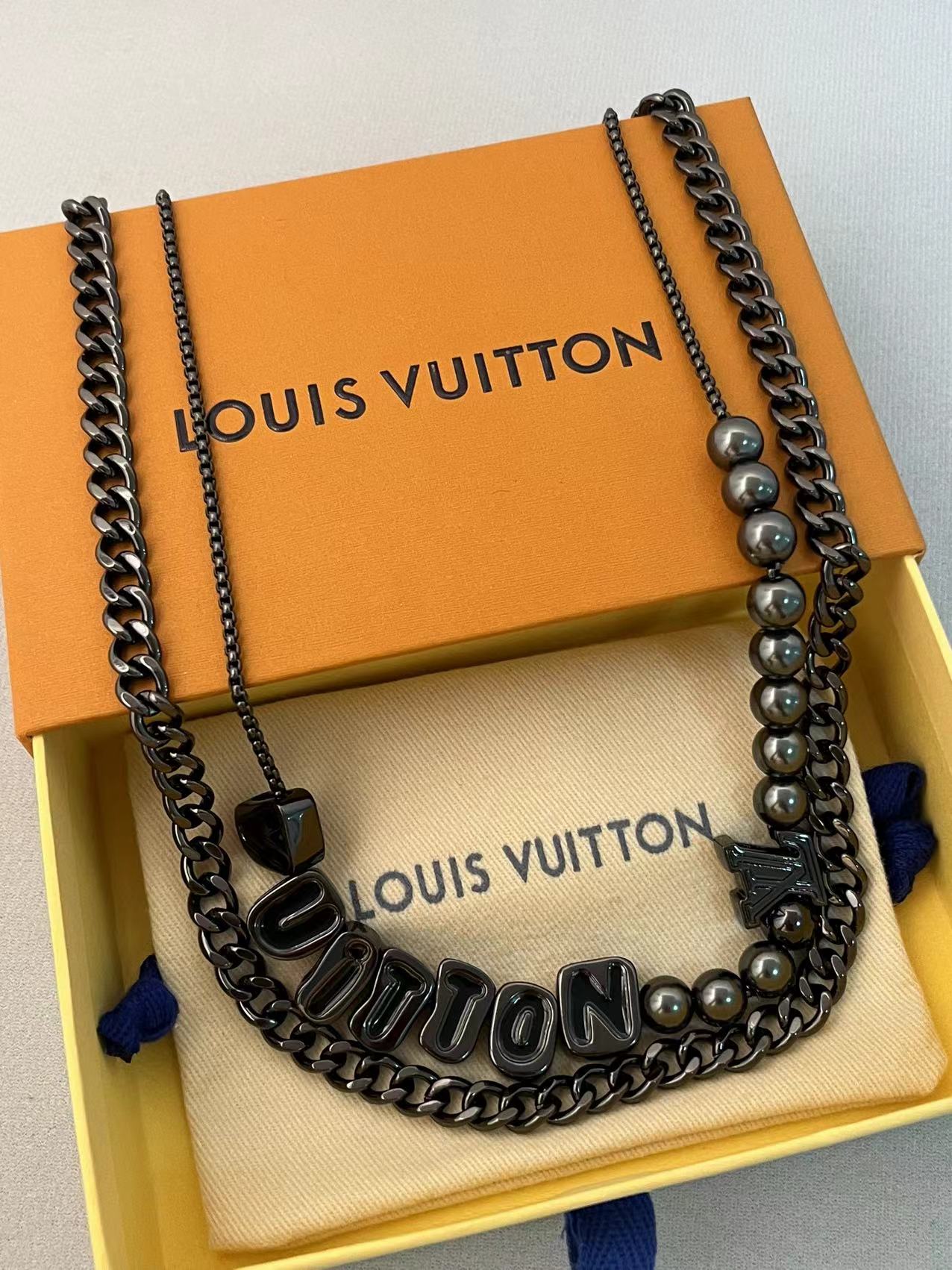 LuxluxHouse Best Quality Accessories Keychain Louis Vuitton