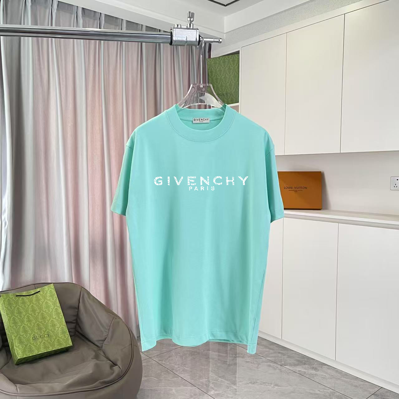 LuxluxHouse Best Quality Clothes Givenchy T-shirt