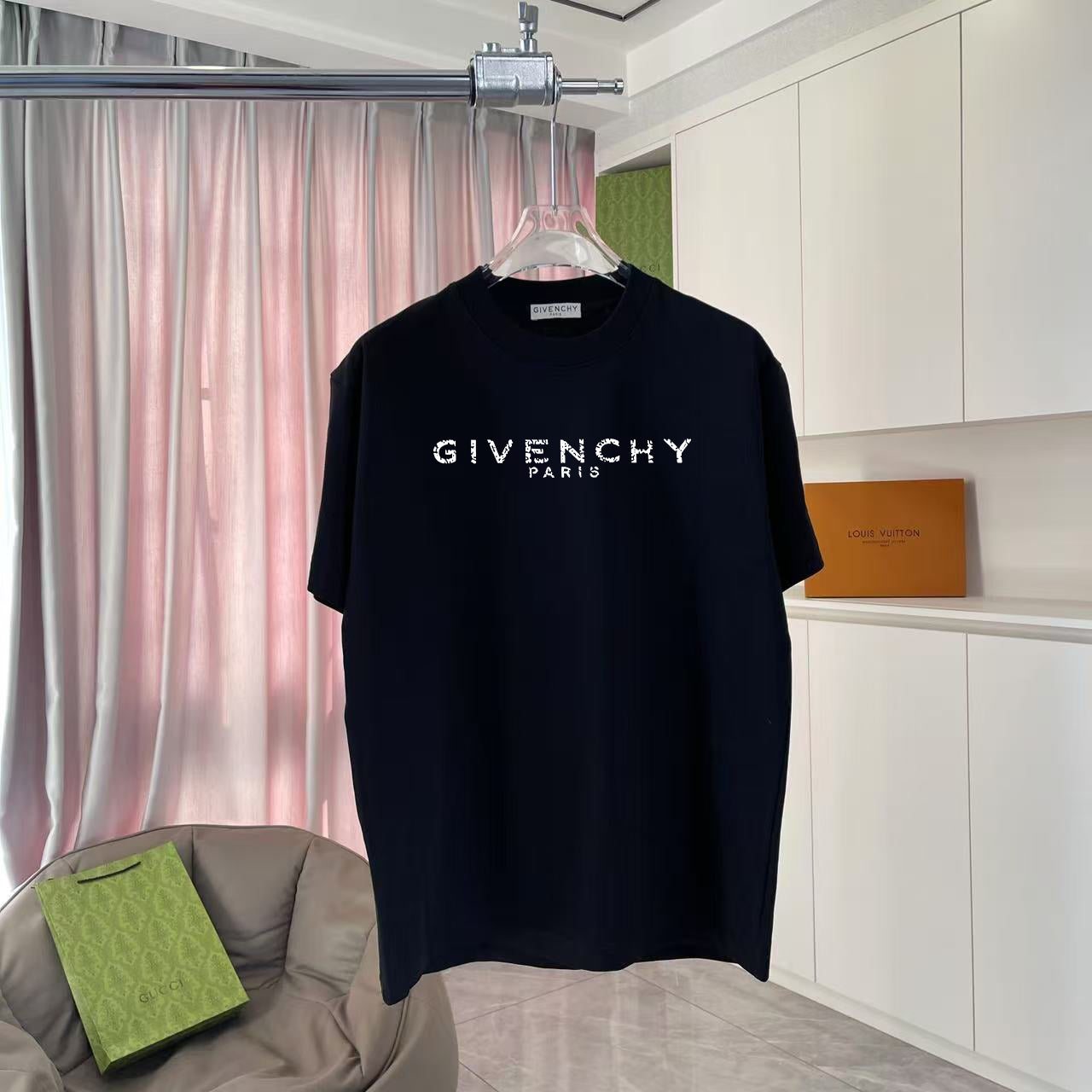 LuxluxHouse Best Quality Clothes Givenchy T-shirt
