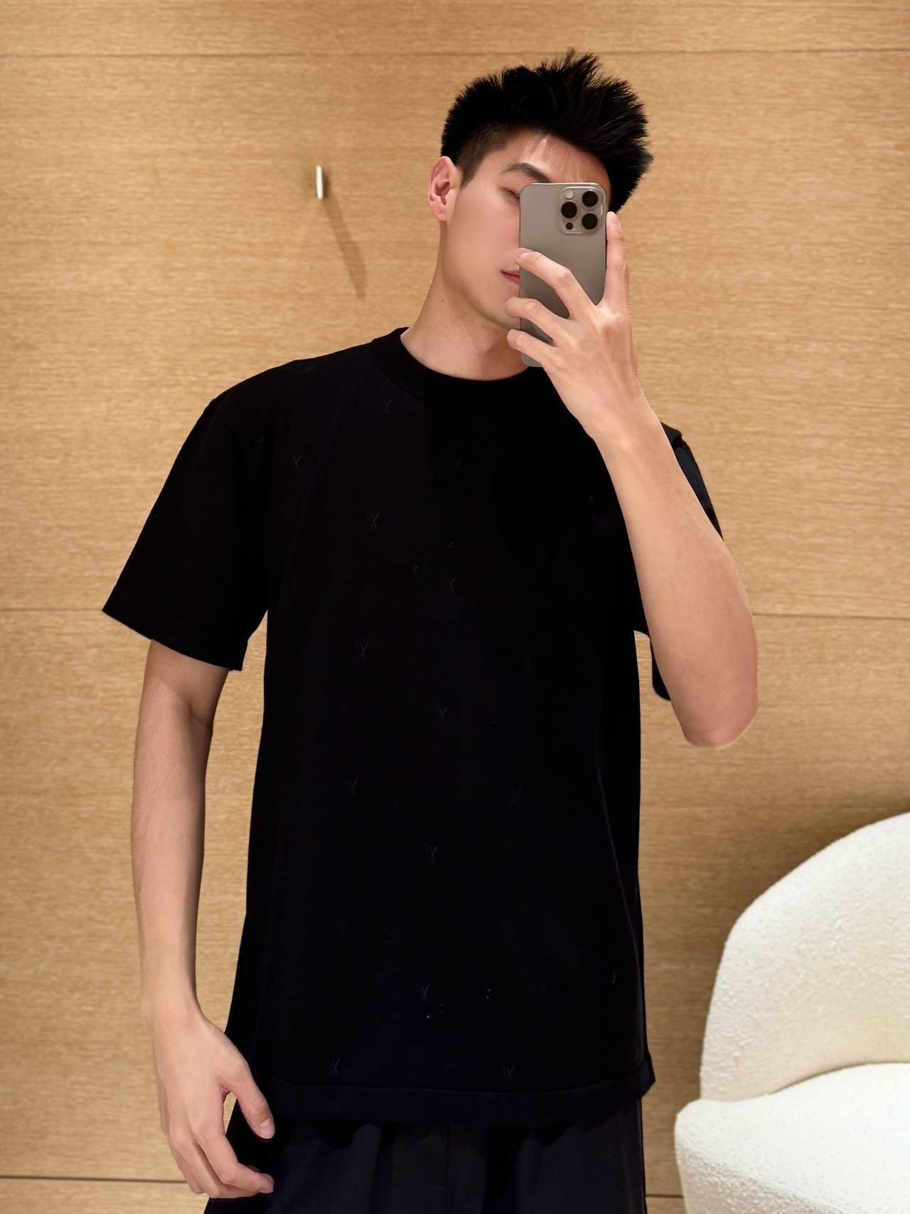 LuxluxHouse Best Quality Clothes T-shirt Louis Vuitton