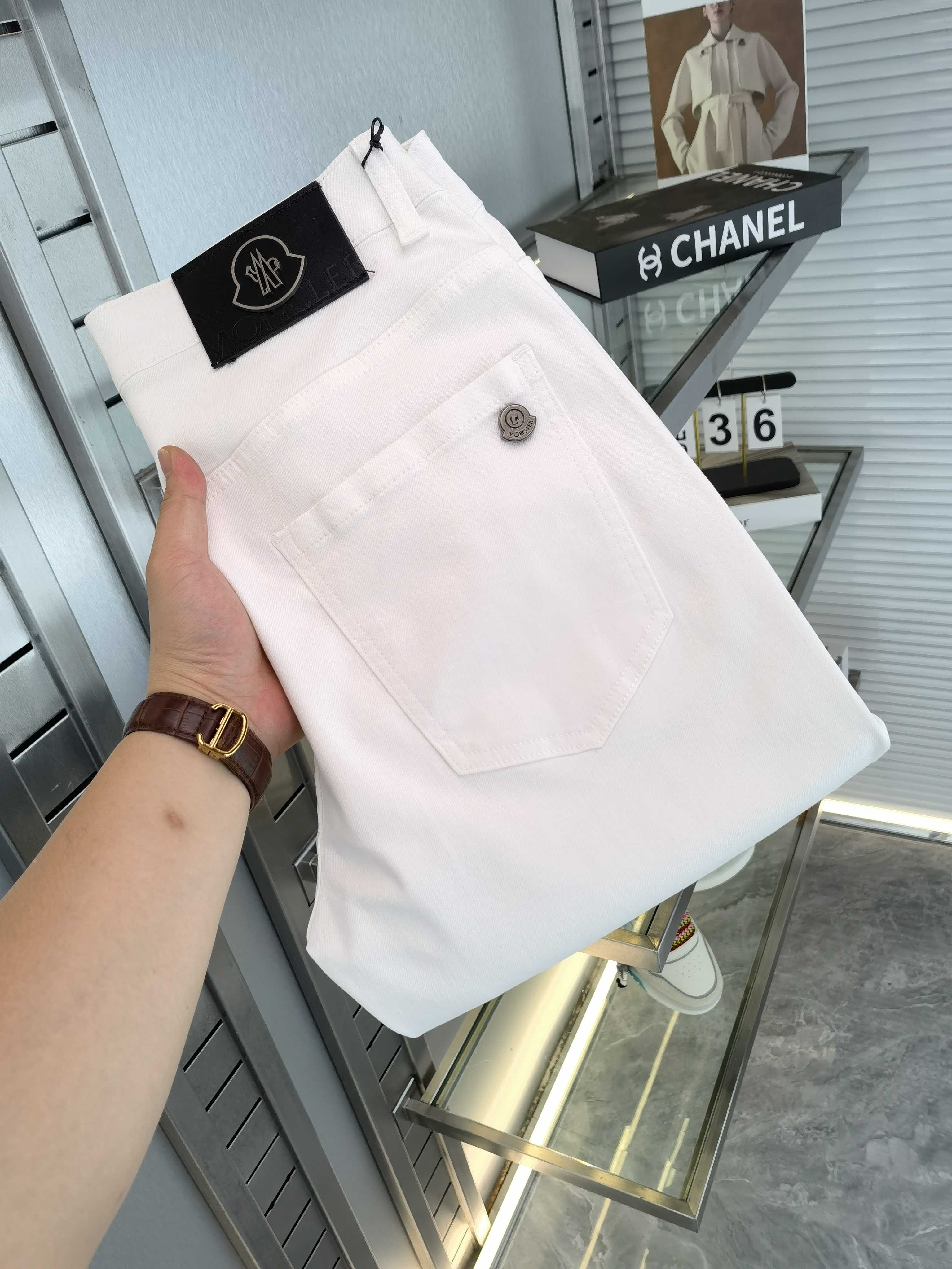 LuxluxHouse Best Quality Clothes Pants Moncler