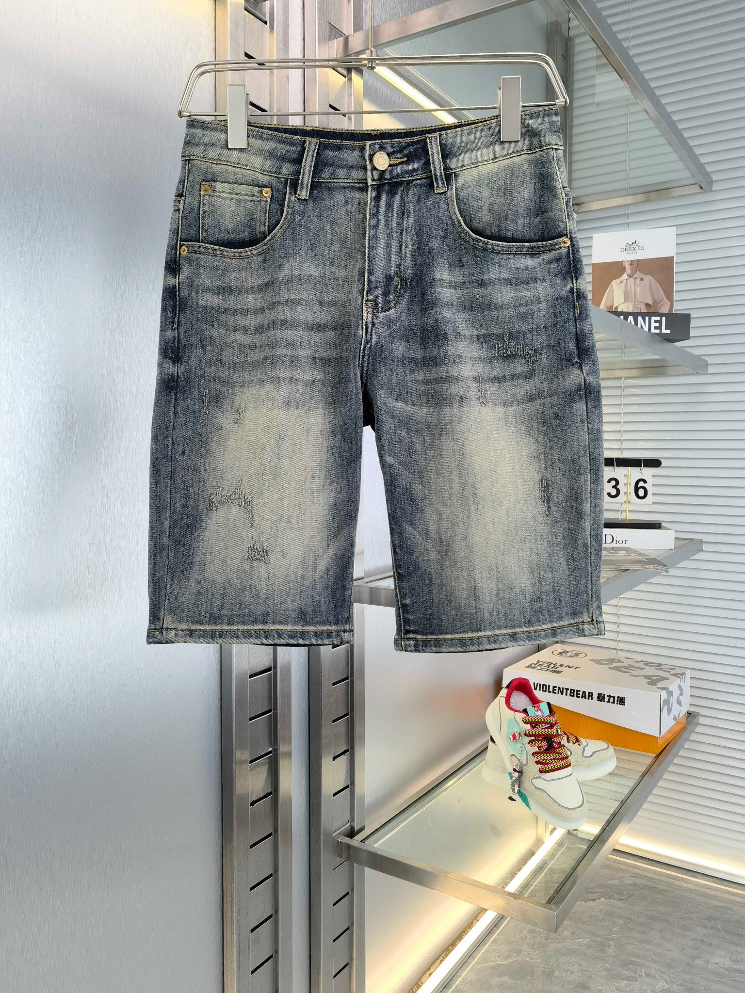 LuxluxHouse Best Quality Clothes Pants Moncler