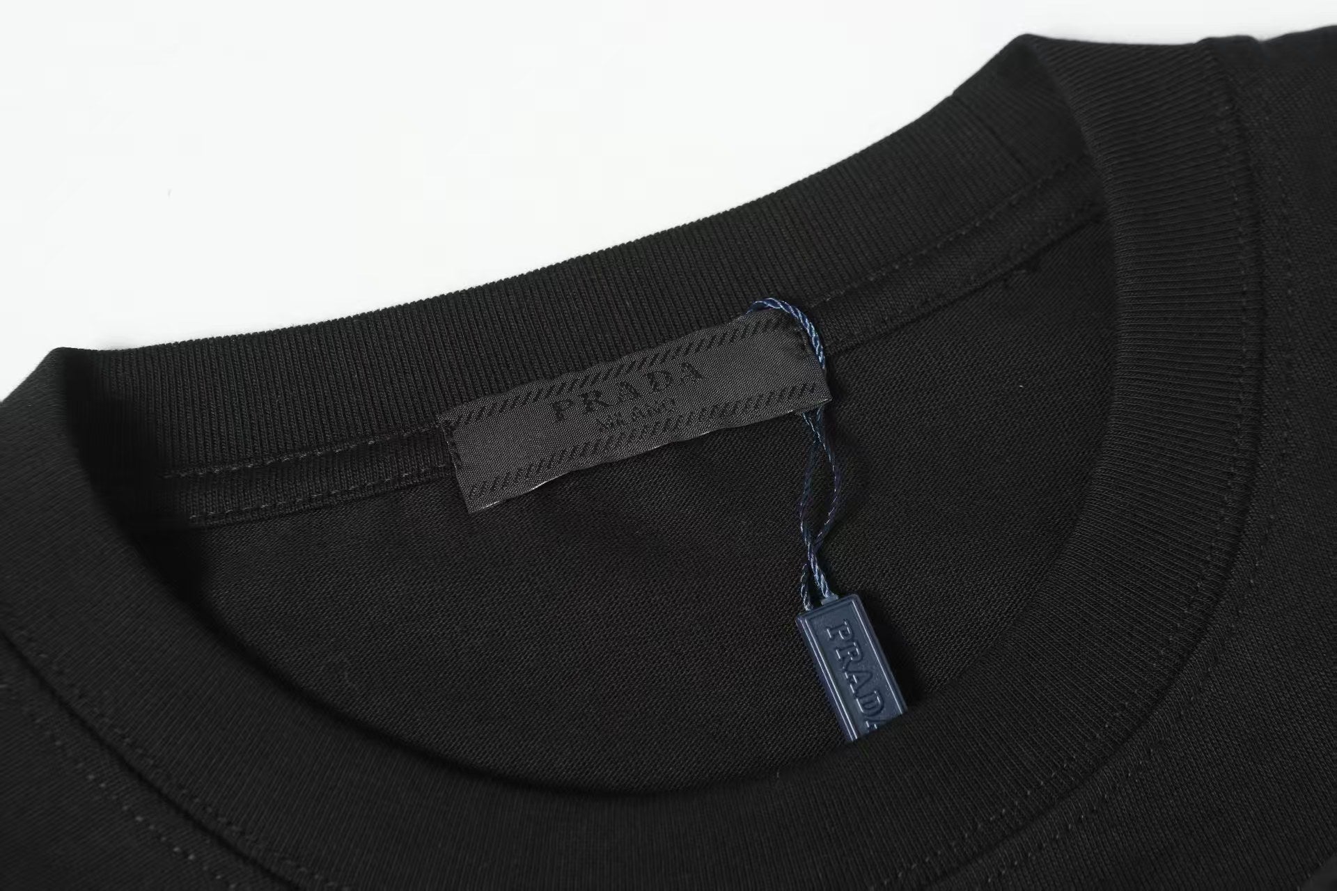 LuxluxHouse Best Quality Clothes T-shirt Prada