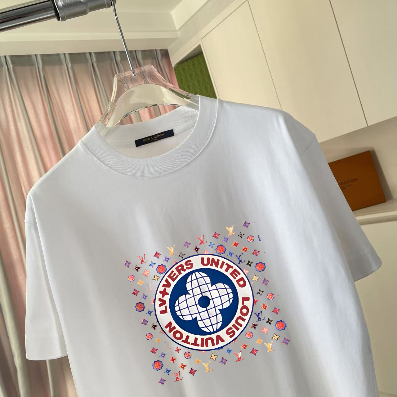 LuxluxHouse Best Quality Clothes T-shirt Louis Vuitton