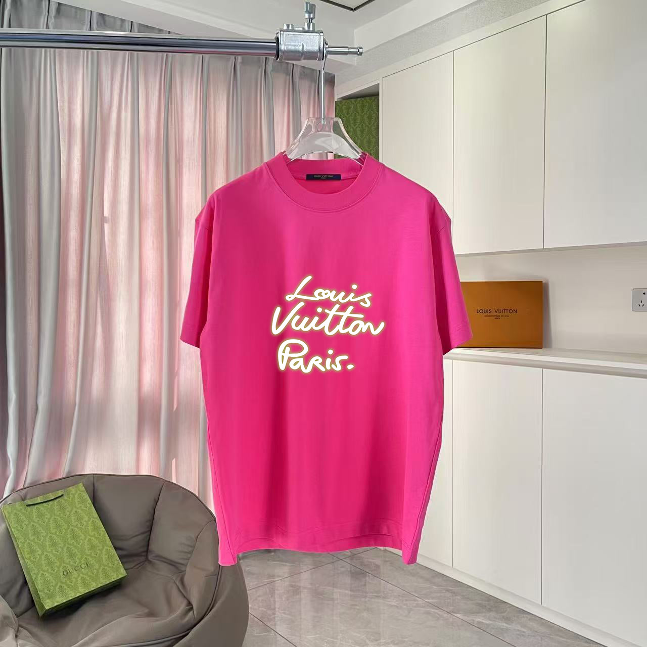 LuxluxHouse Best Quality Clothes T-shirt Louis Vuitton