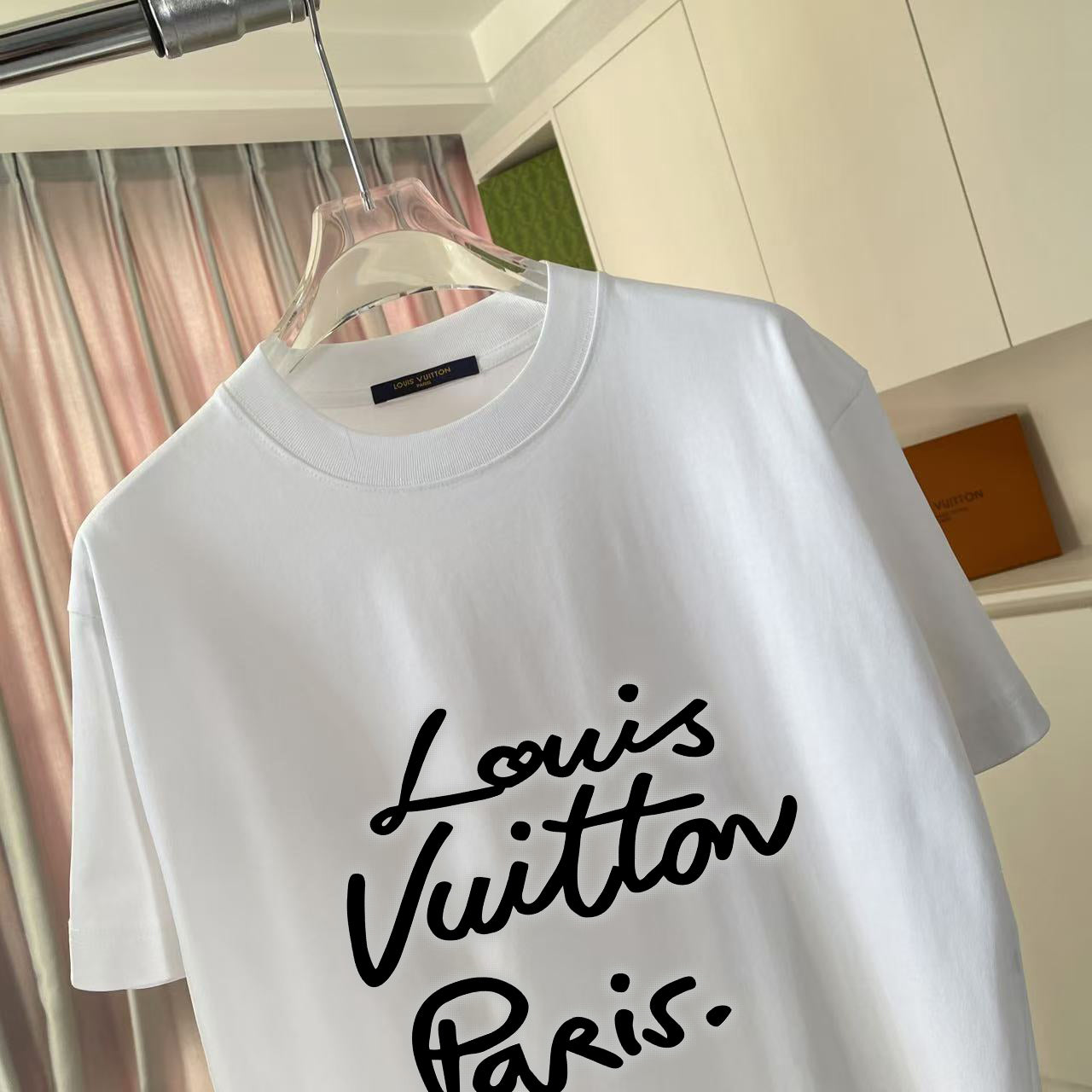 LuxluxHouse Best Quality Clothes T-shirt Louis Vuitton