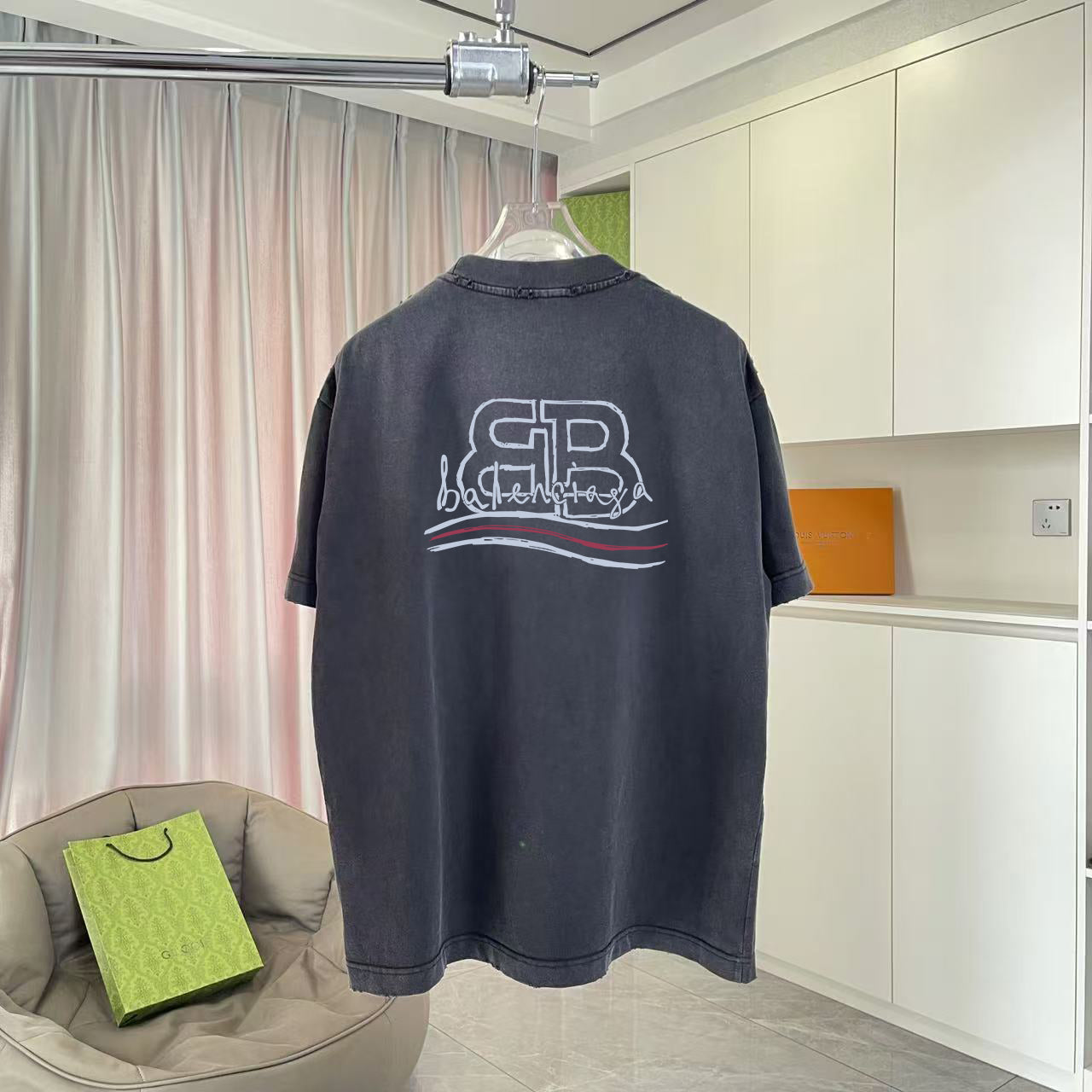 LuxluxHouse Best Quality Clothes Balenciaga T-shirt