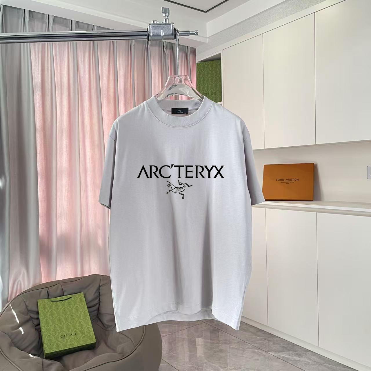 LuxluxHouse Best Quality Clothes T-shirt Arcteryx