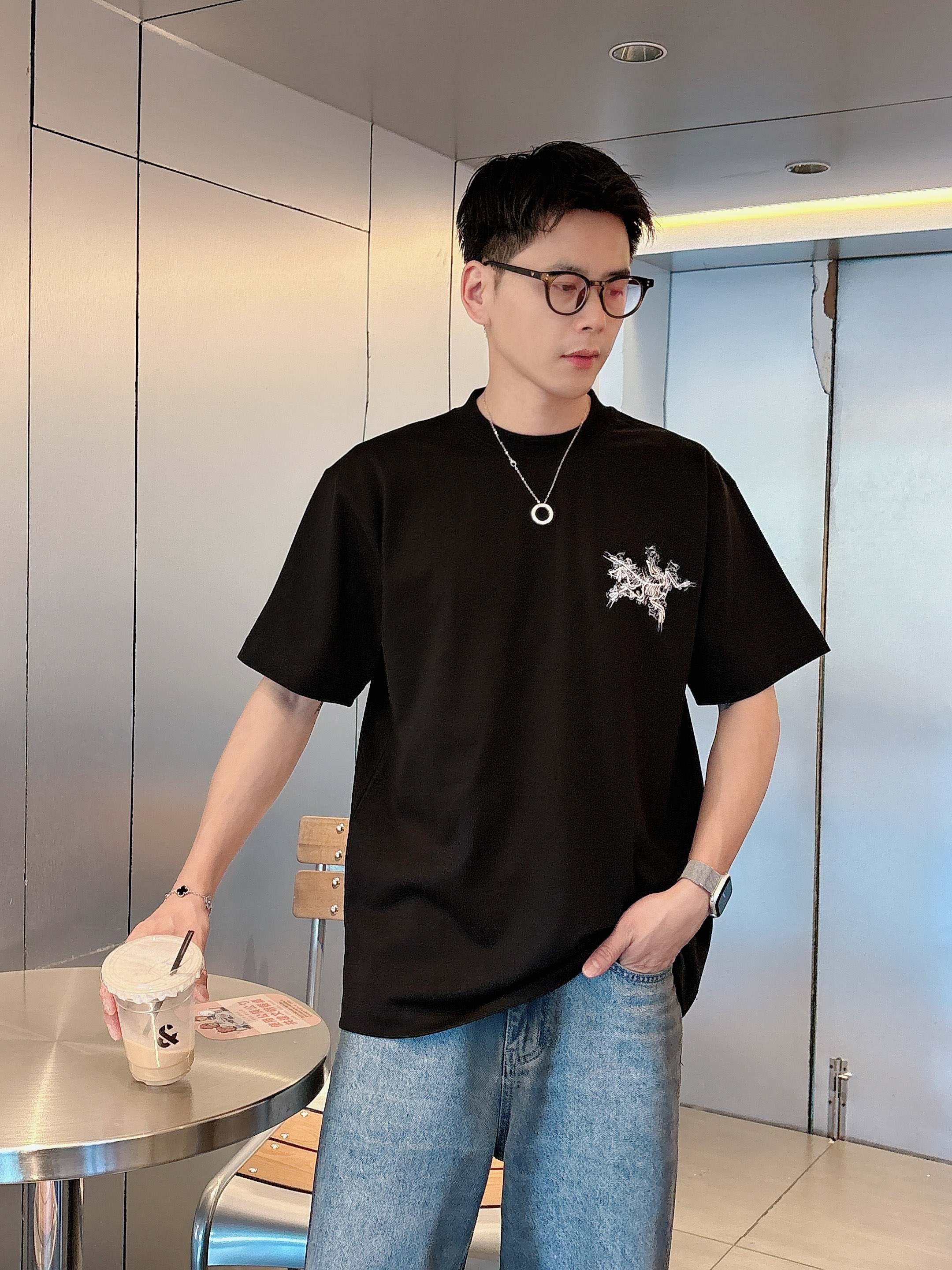 LuxluxHouse Best Quality Clothes T-shirt Arcteryx