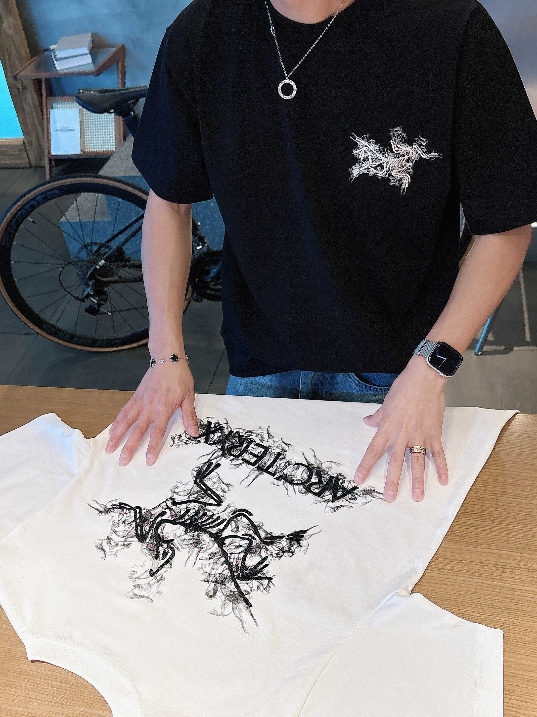 LuxluxHouse Best Quality Clothes T-shirt Arcteryx