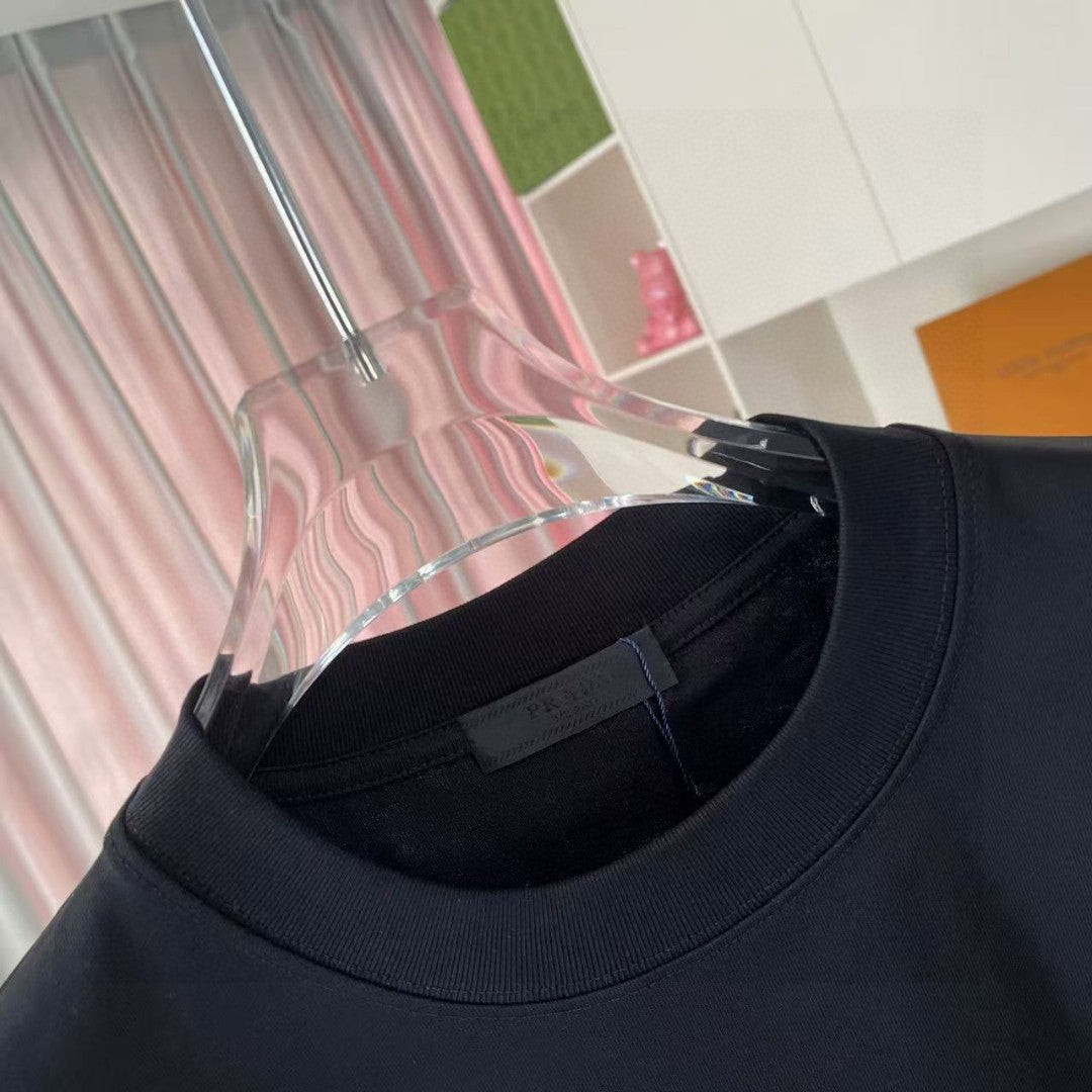 LuxluxHouse Best Quality Clothes T-shirt Prada