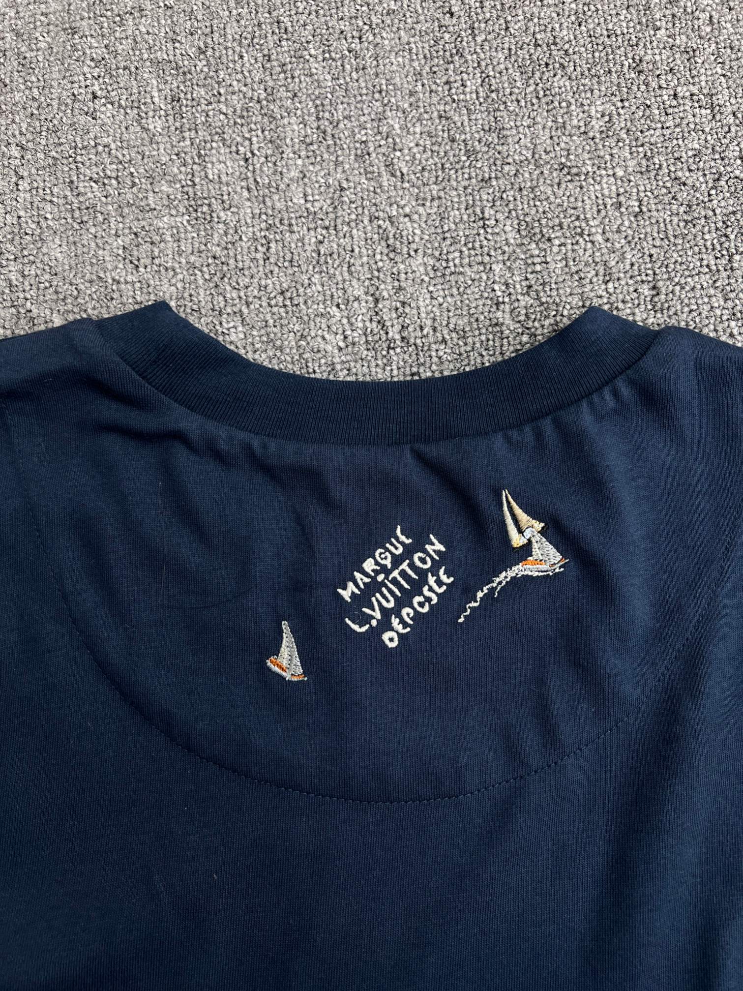 LuxluxHouse Best Quality Clothes T-shirt Louis Vuitton