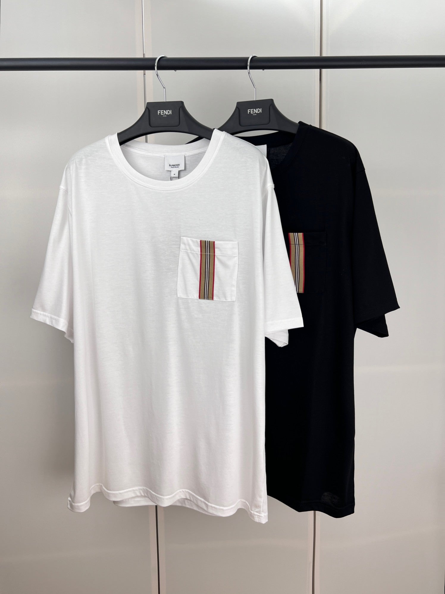 LuxluxHouse Best Quality Clothes Burberry T-shirt