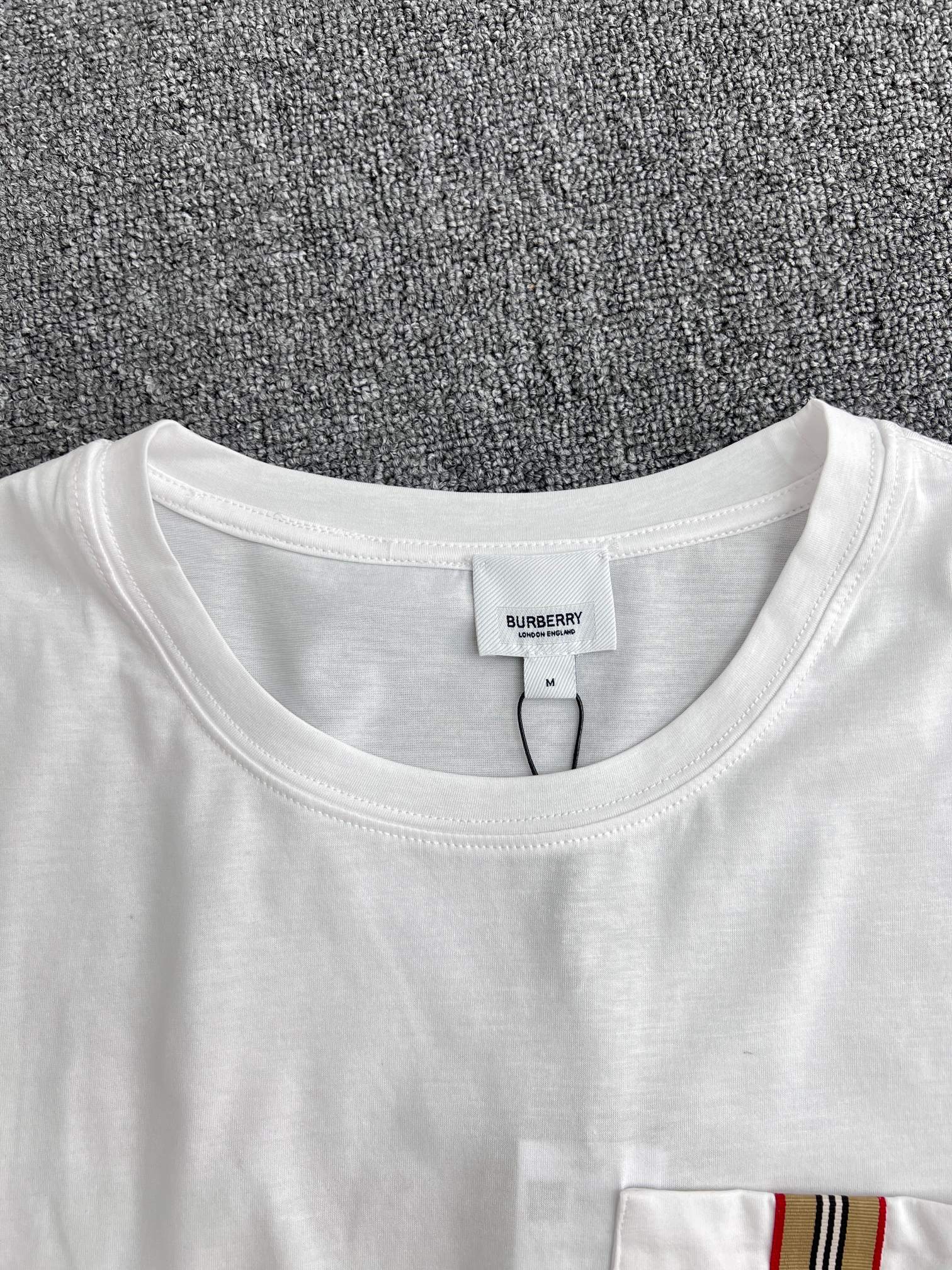 LuxluxHouse Best Quality Clothes Burberry T-shirt