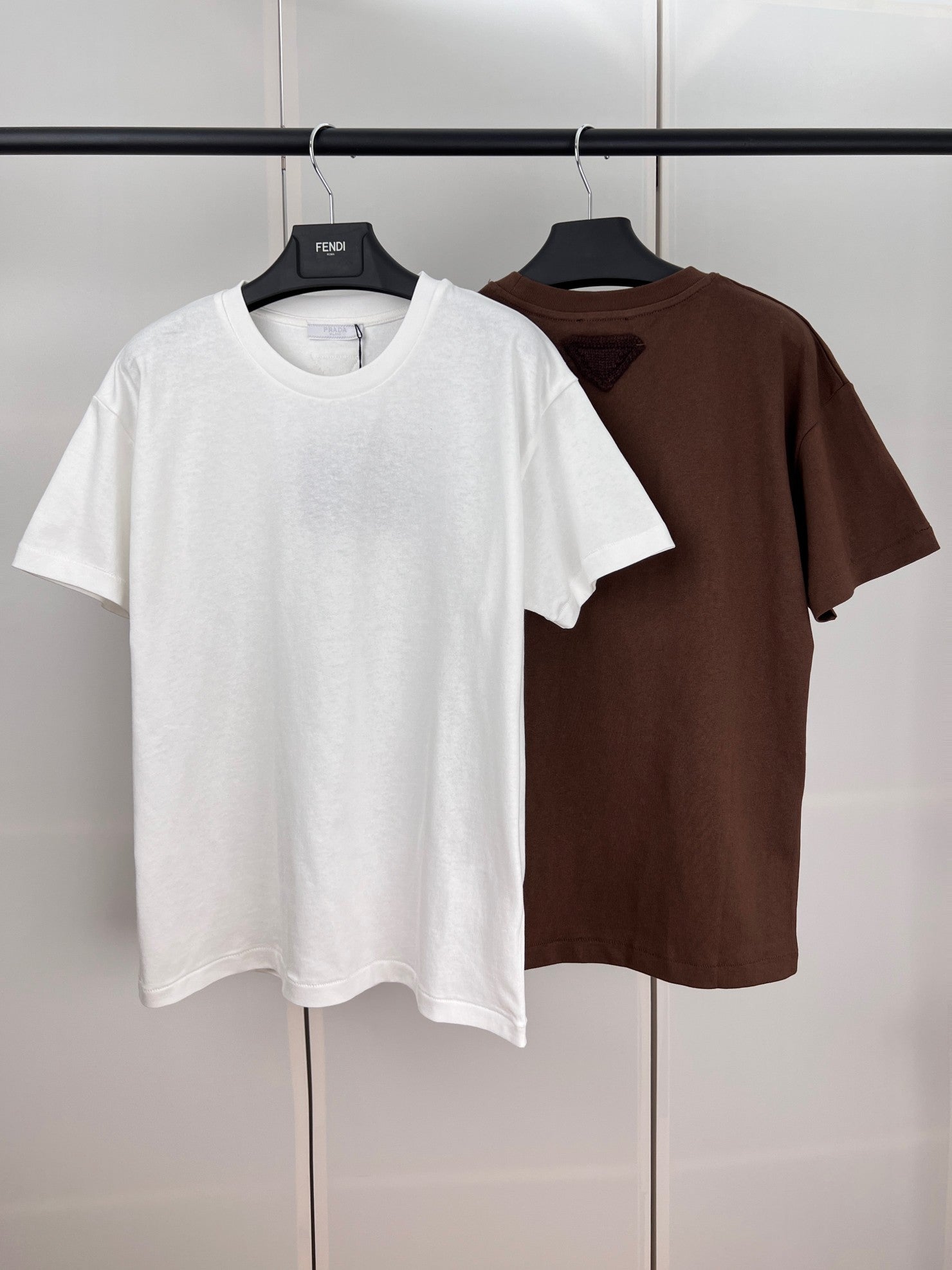 LuxluxHouse Best Quality Clothes T-shirt Prada