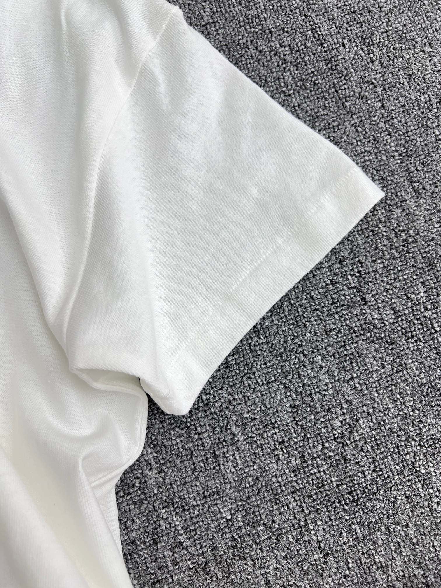 LuxluxHouse Best Quality Clothes T-shirt Prada