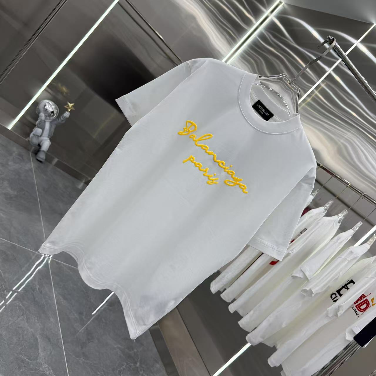 LuxluxHouse Best Quality Clothes Balenciaga T-shirt