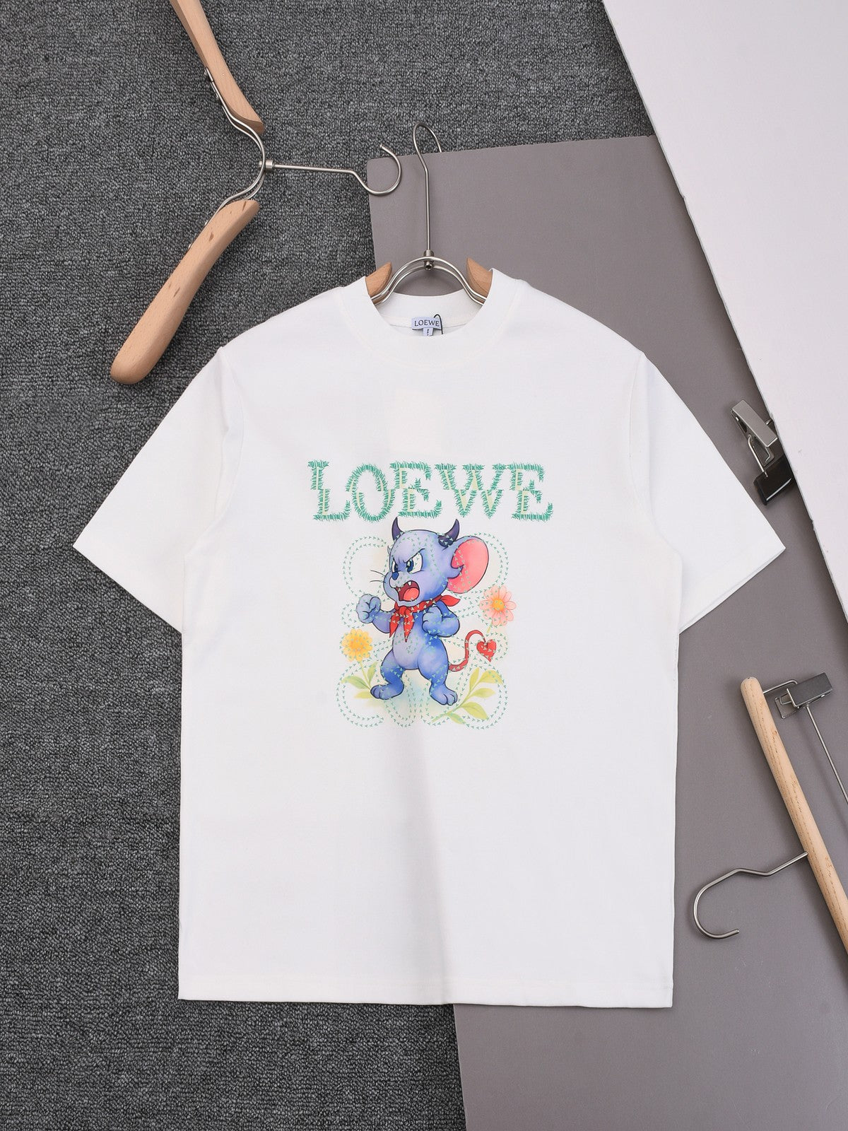 LuxluxHouse Best Quality Clothes T-shirt Loewe