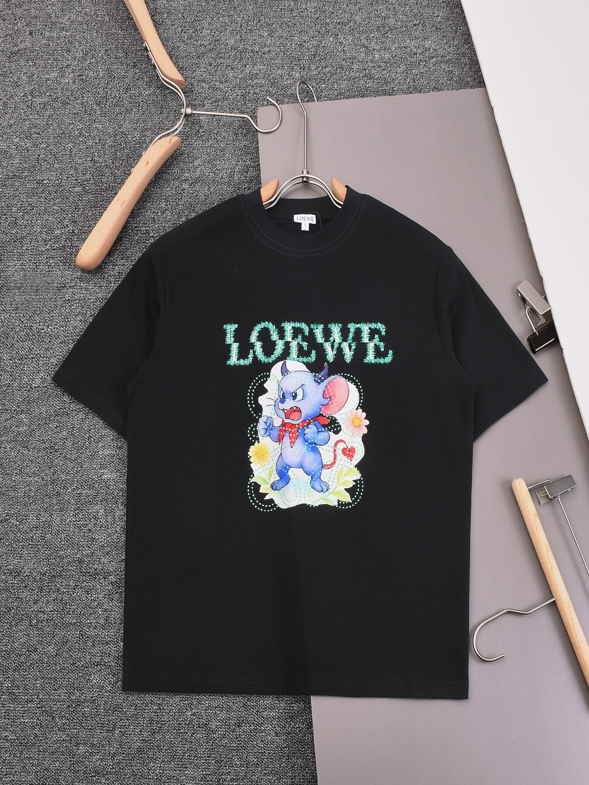 LuxluxHouse Best Quality Clothes T-shirt Loewe