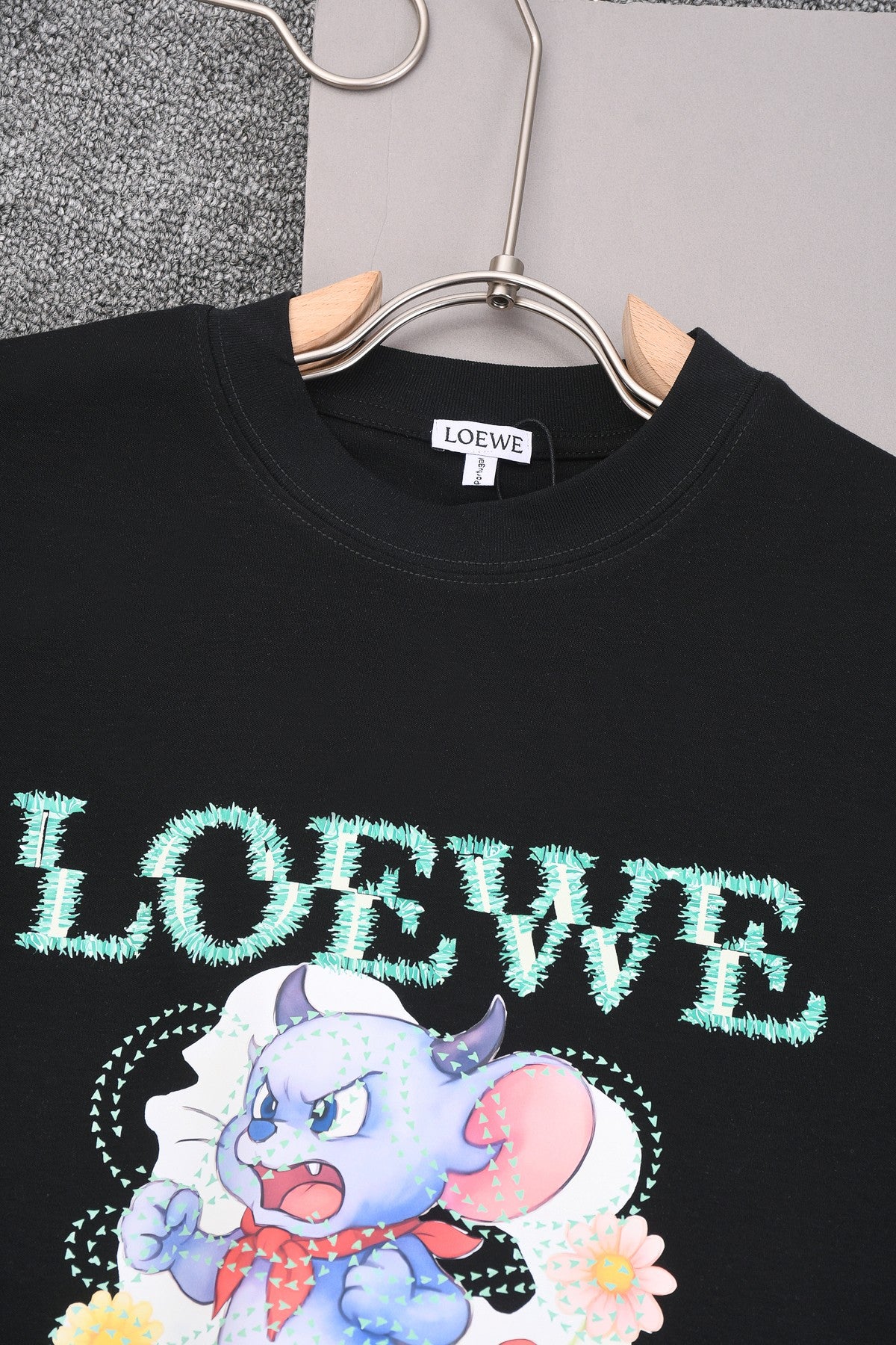 LuxluxHouse Best Quality Clothes T-shirt Loewe