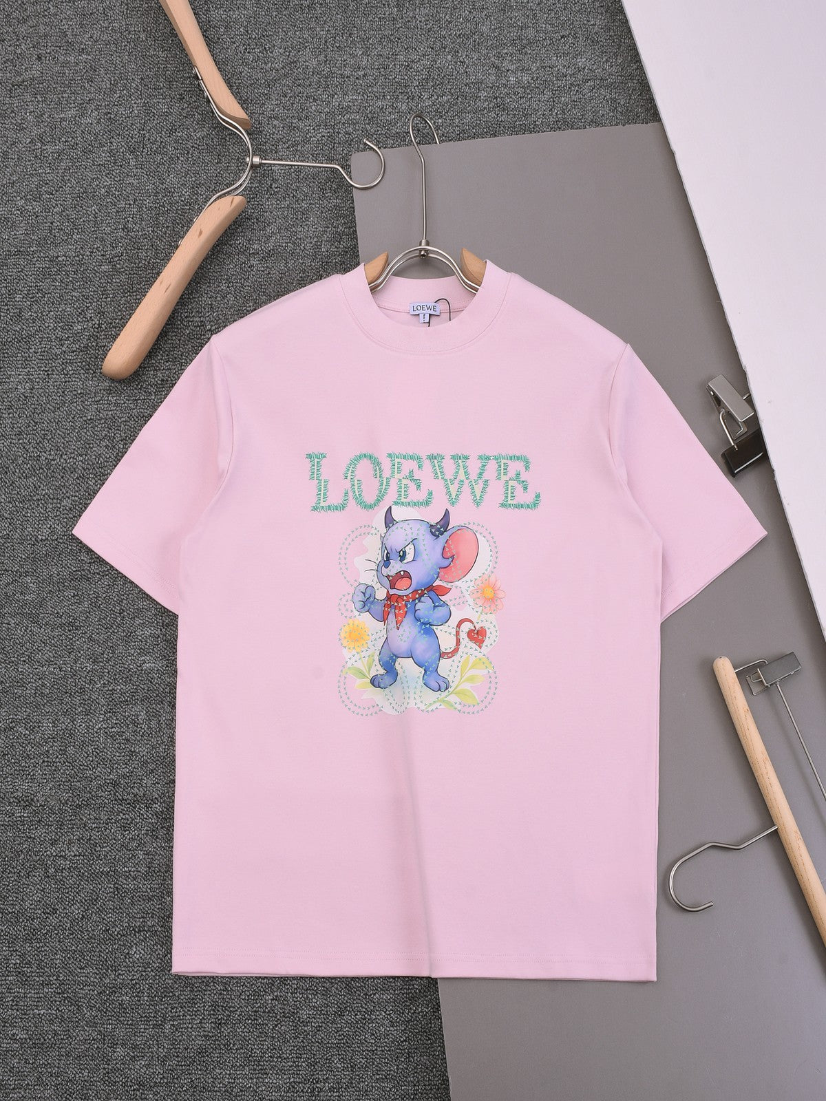 LuxluxHouse Best Quality Clothes T-shirt Loewe