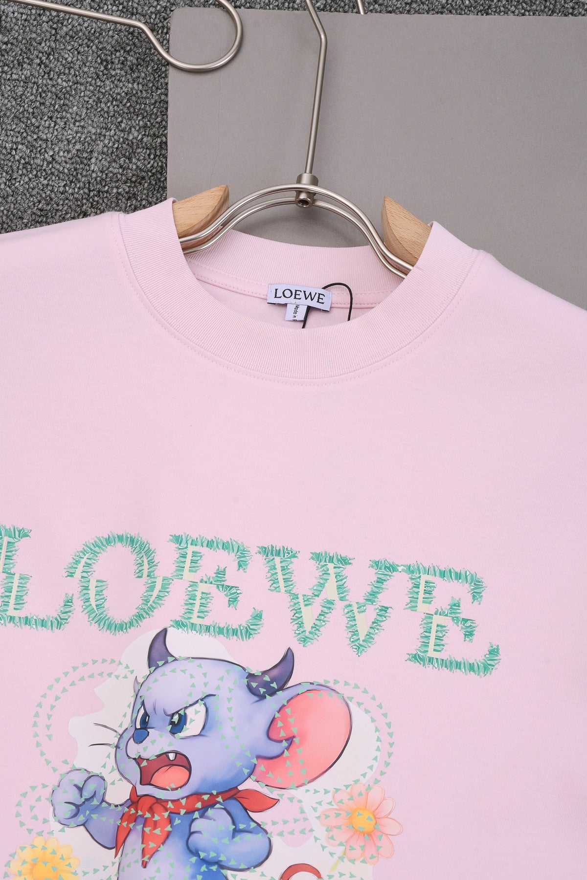 LuxluxHouse Best Quality Clothes T-shirt Loewe