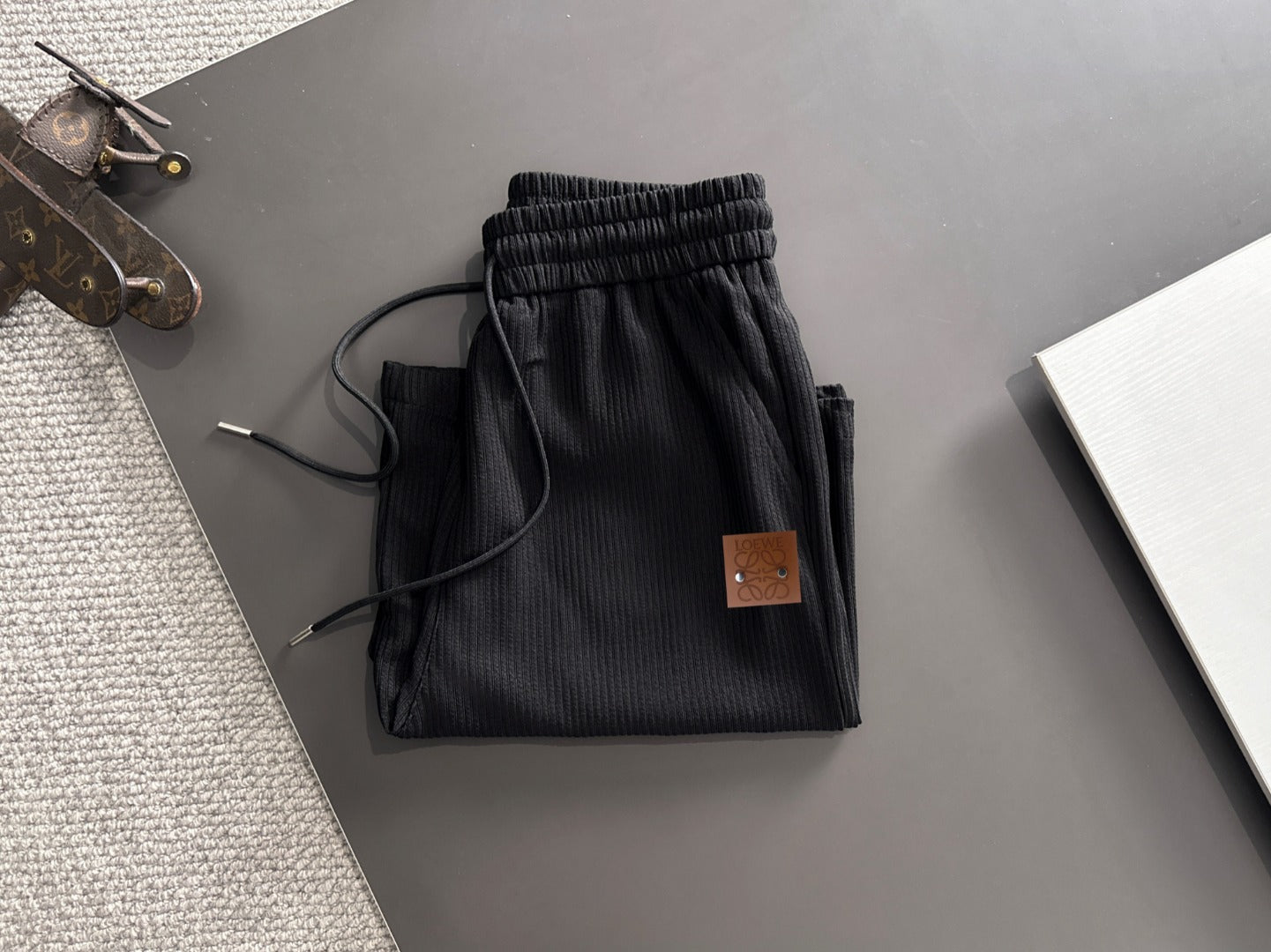 LuxluxHouse Best Quality Clothes T-shirt Loewe