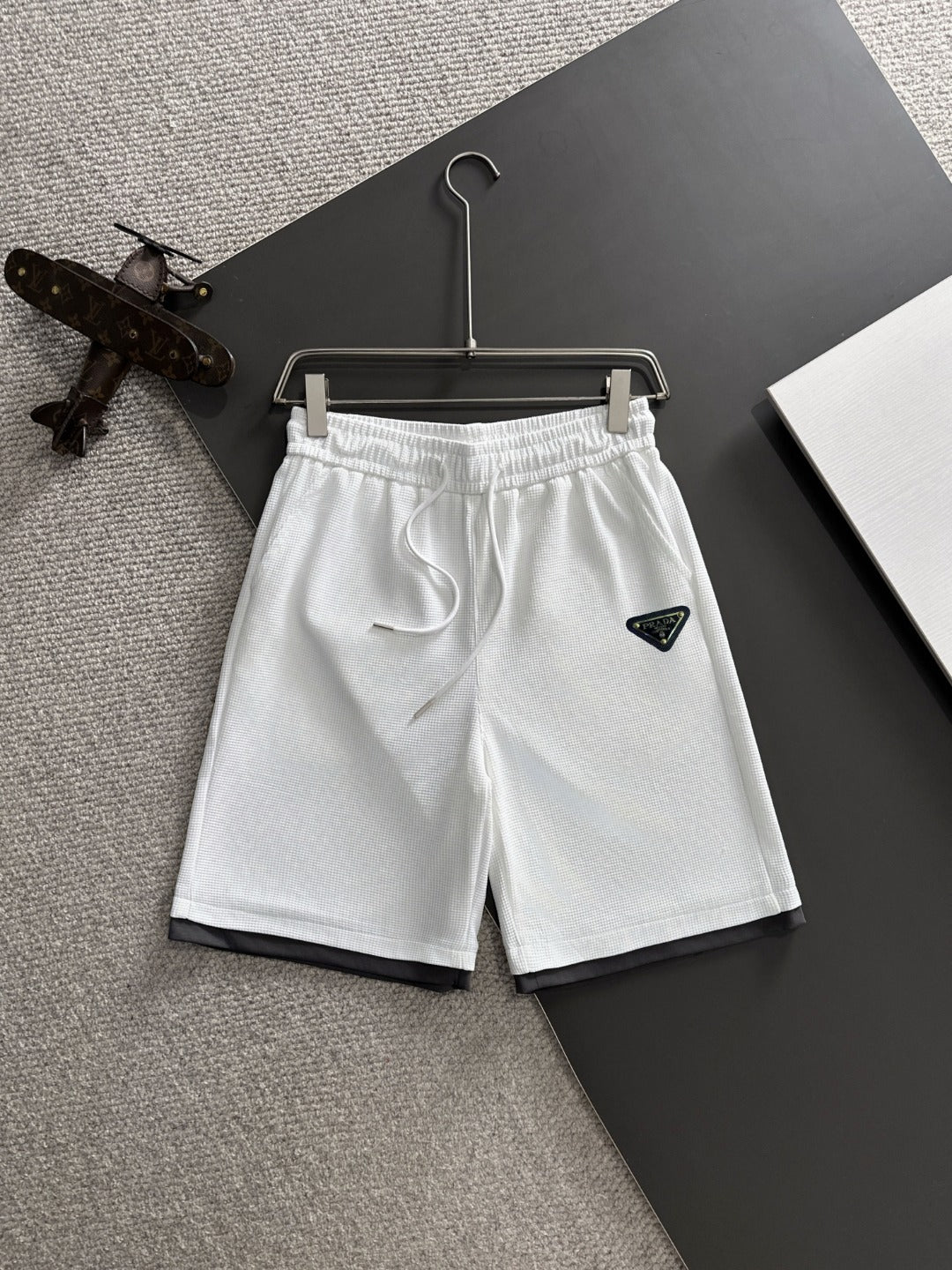 LuxluxHouse Best Quality Clothes T-shirt Prada