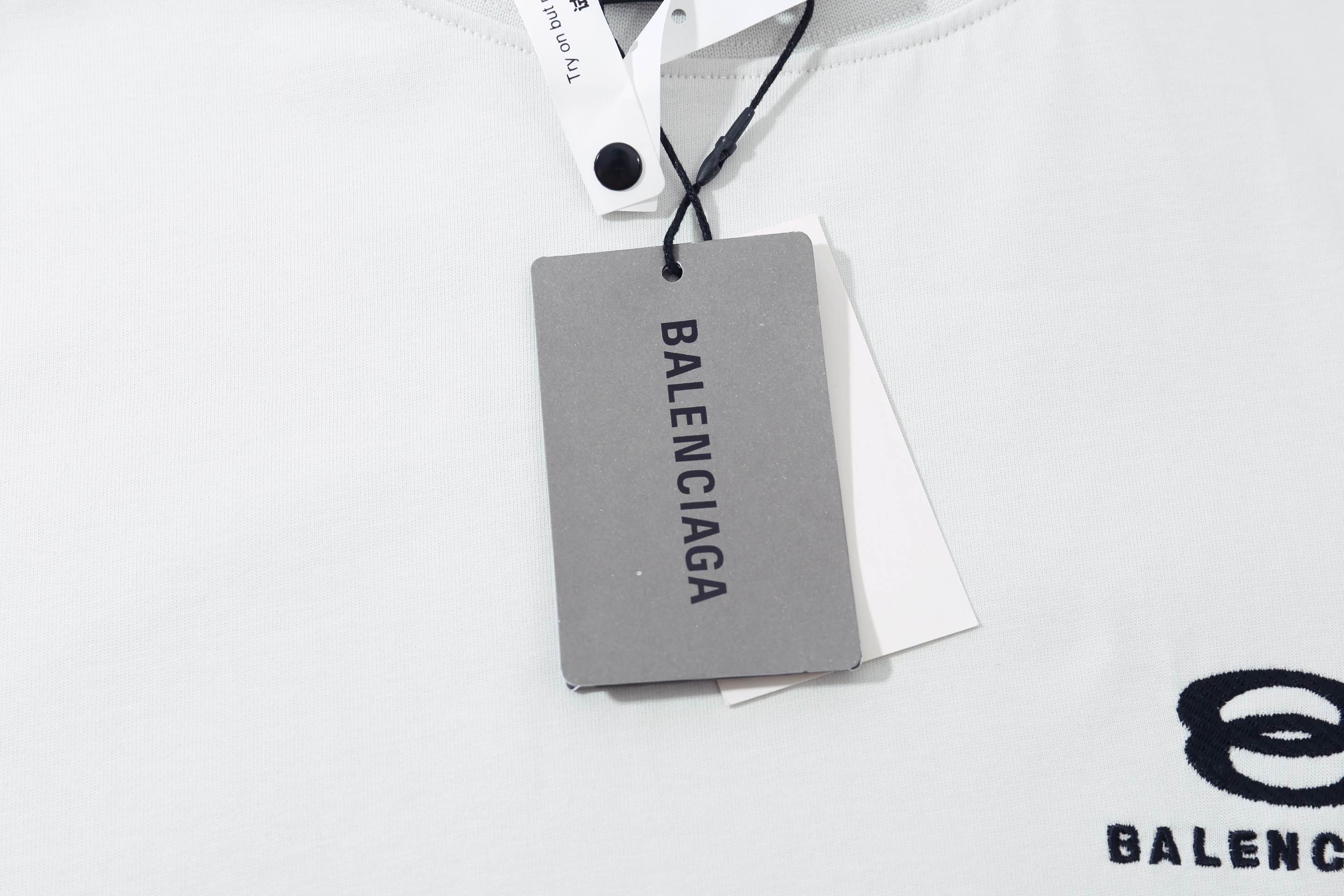 LuxluxHouse Best Quality Clothes Balenciaga T-shirt