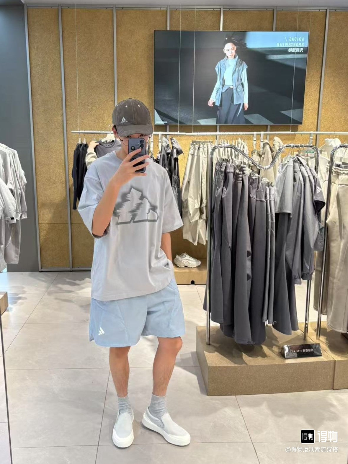 LuxluxHouse Best Quality Clothes Nike & Adidas T-shirt