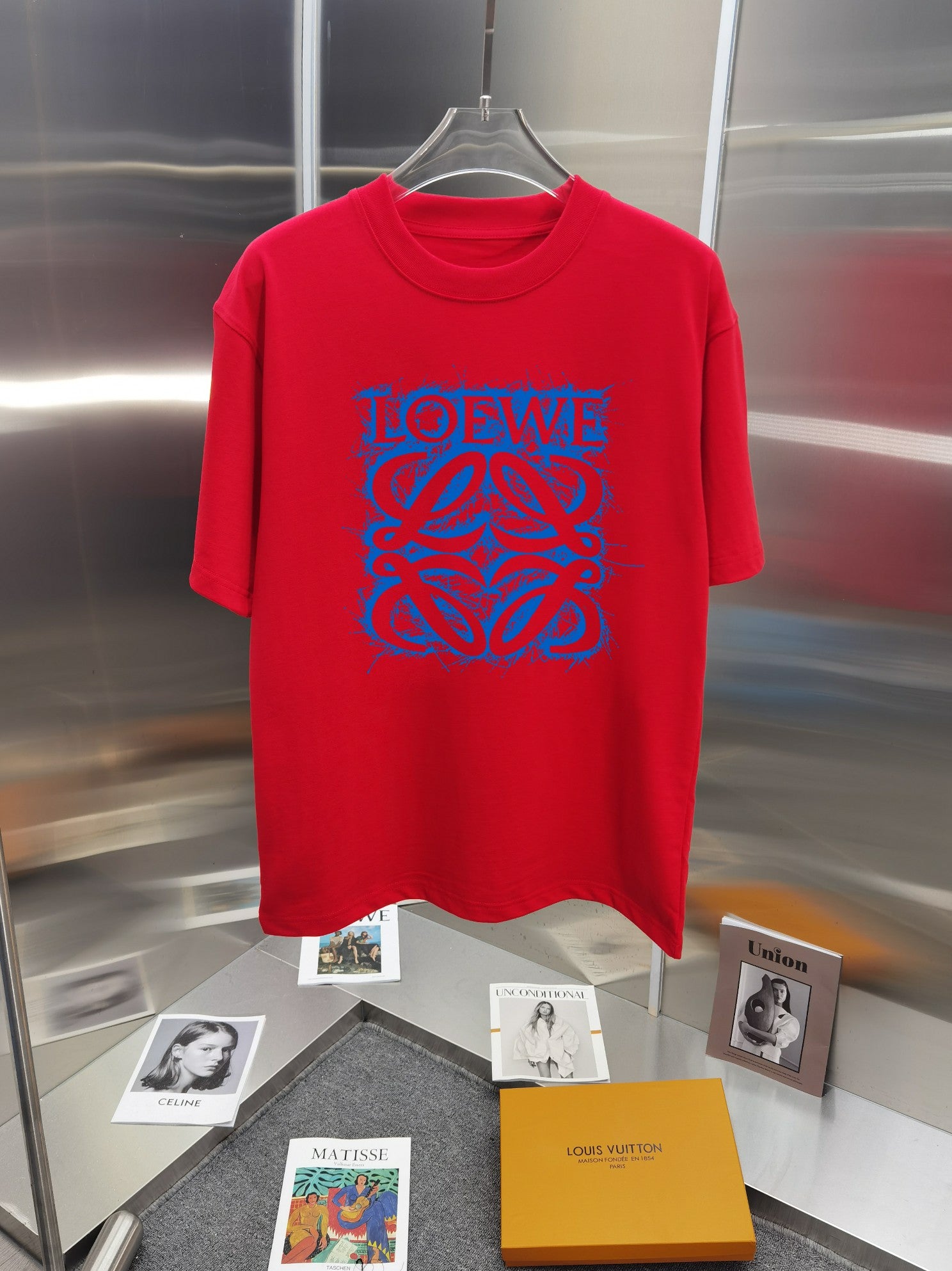 LuxluxHouse Best Quality Clothes T-shirt Loewe