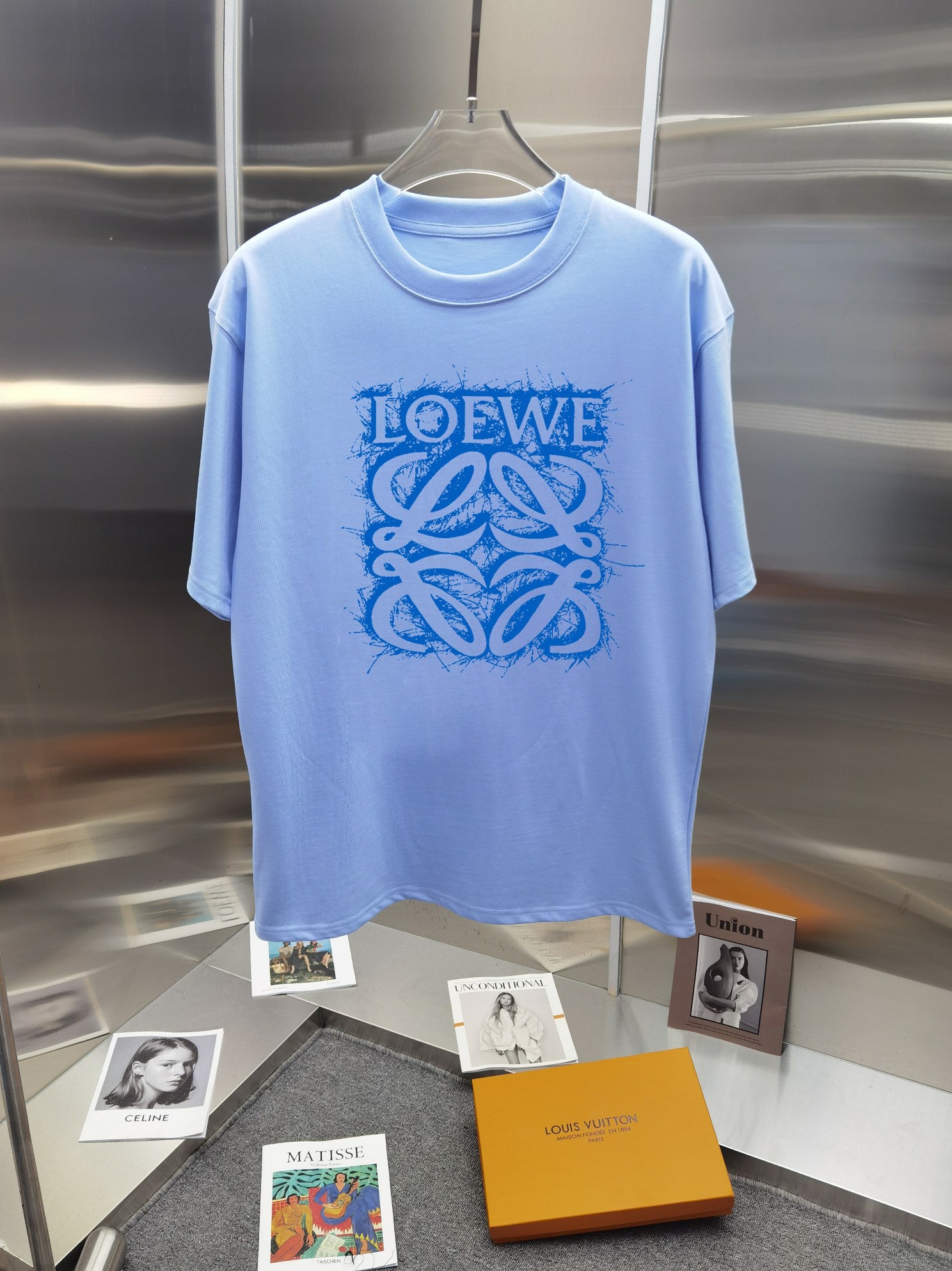 LuxluxHouse Best Quality Clothes T-shirt Loewe