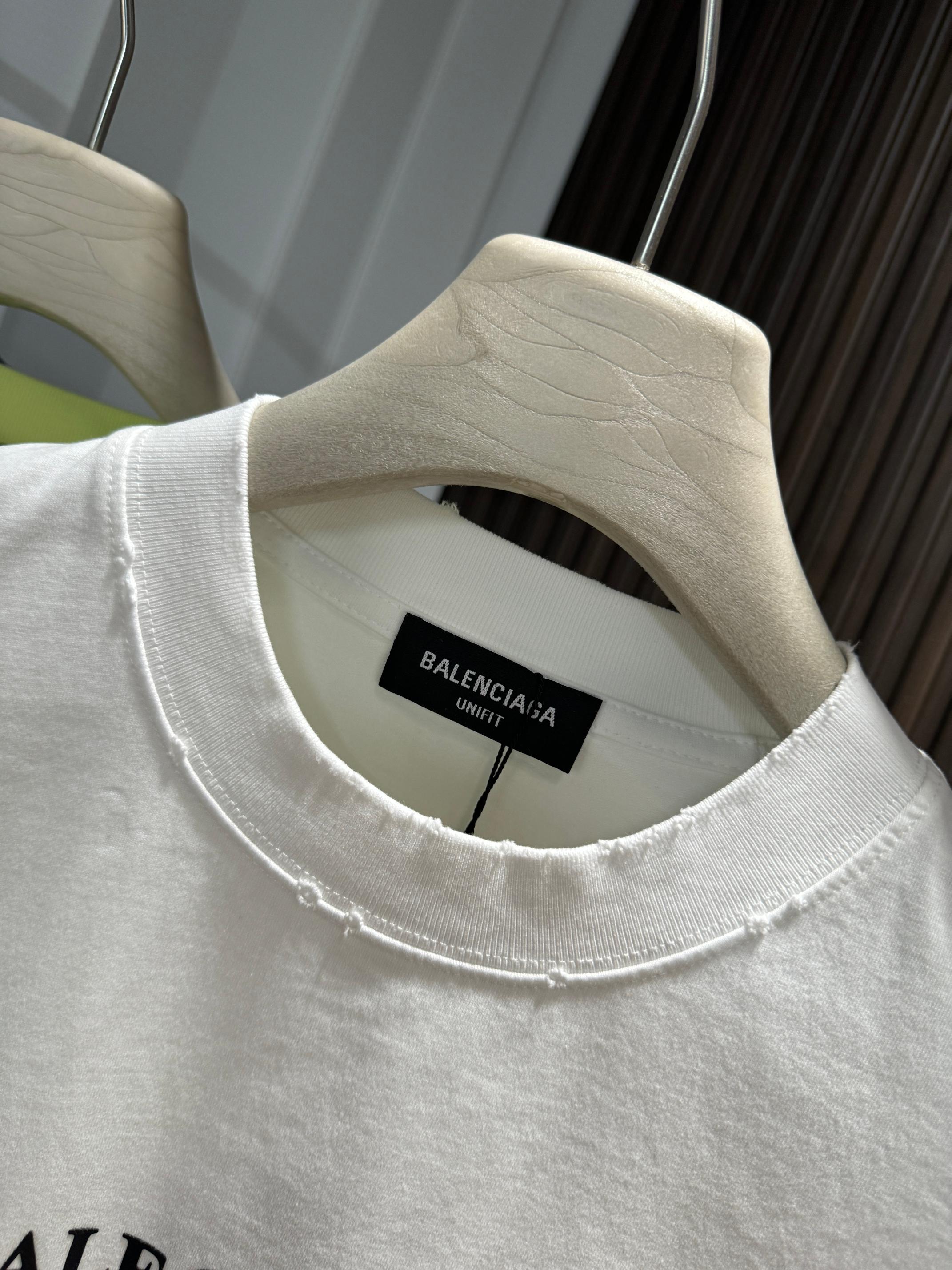 LuxluxHouse Best Quality Clothes Balenciaga T-shirt