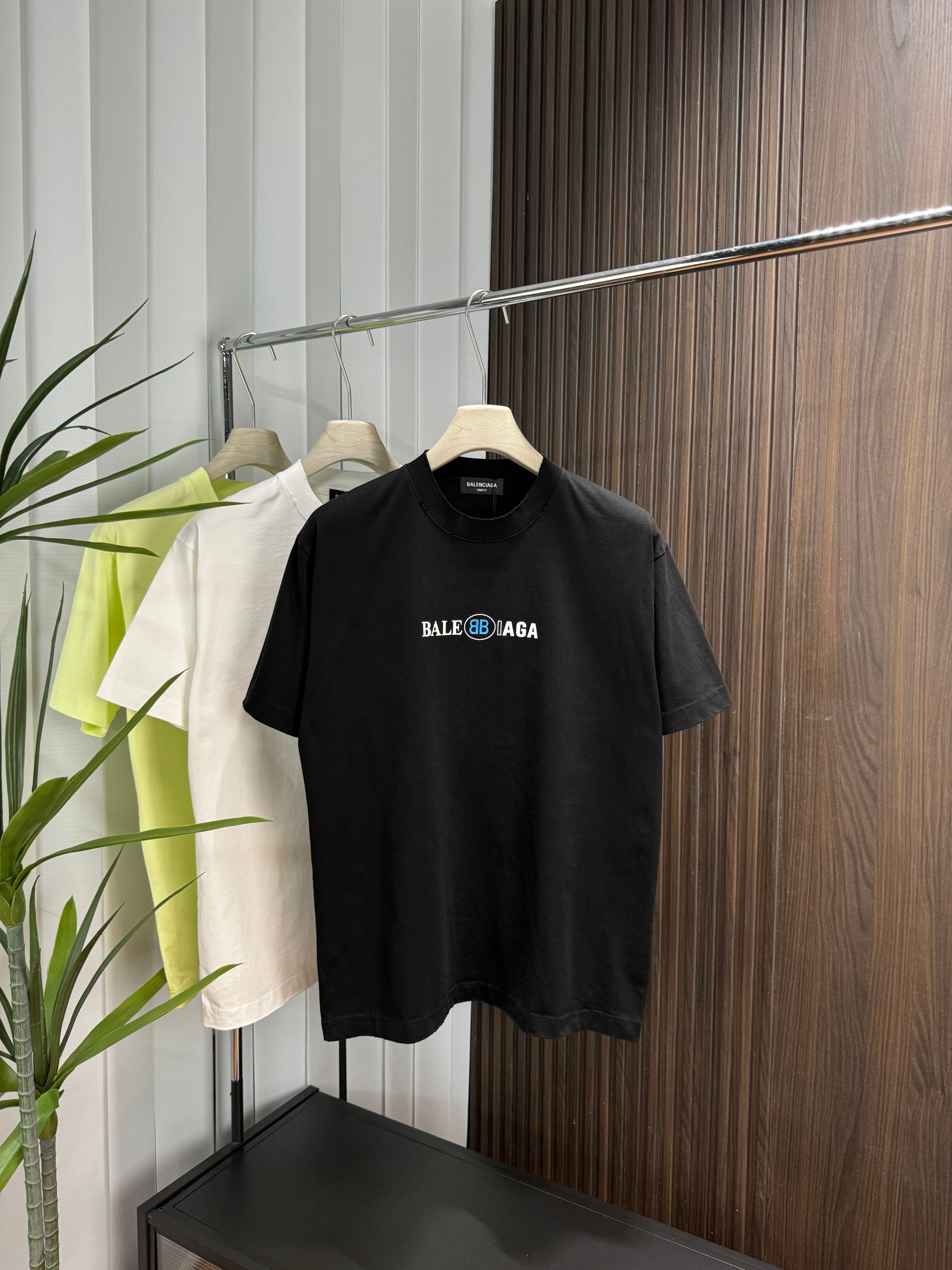 LuxluxHouse Best Quality Clothes Balenciaga T-shirt