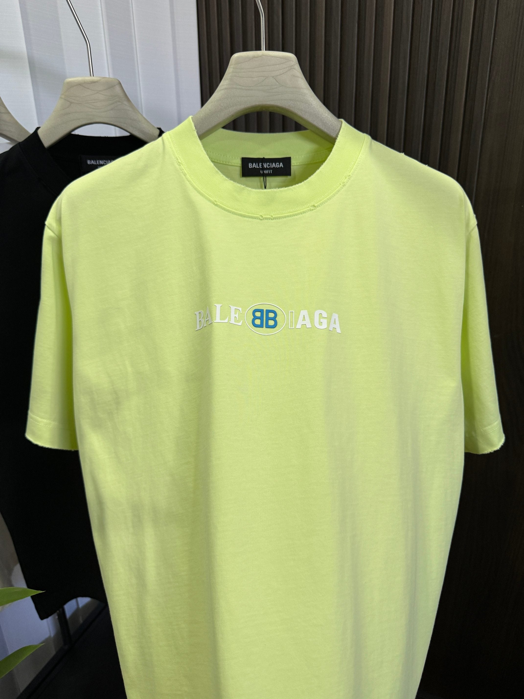 LuxluxHouse Best Quality Clothes Balenciaga T-shirt