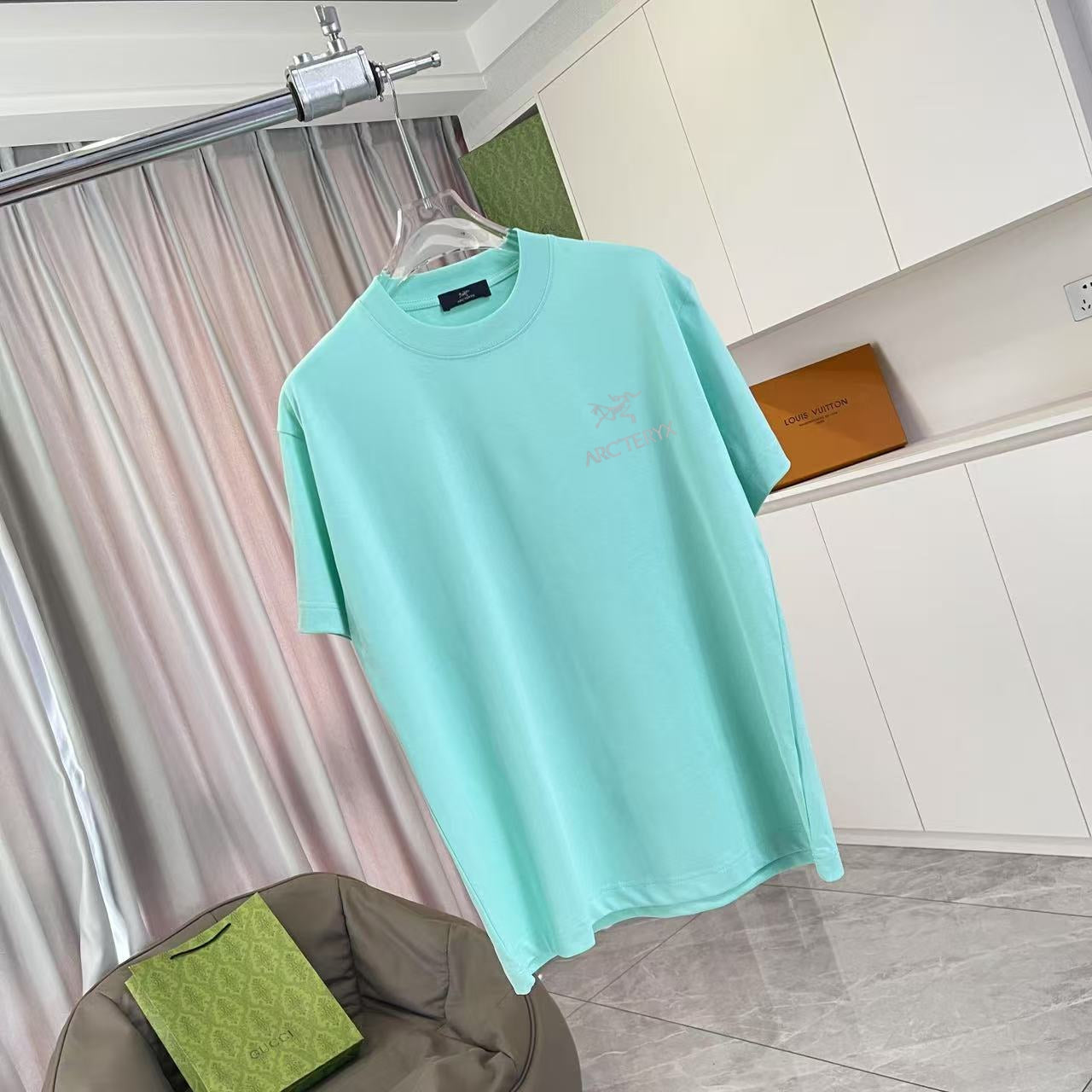 LuxluxHouse Best Quality Clothes T-shirt Arcteryx