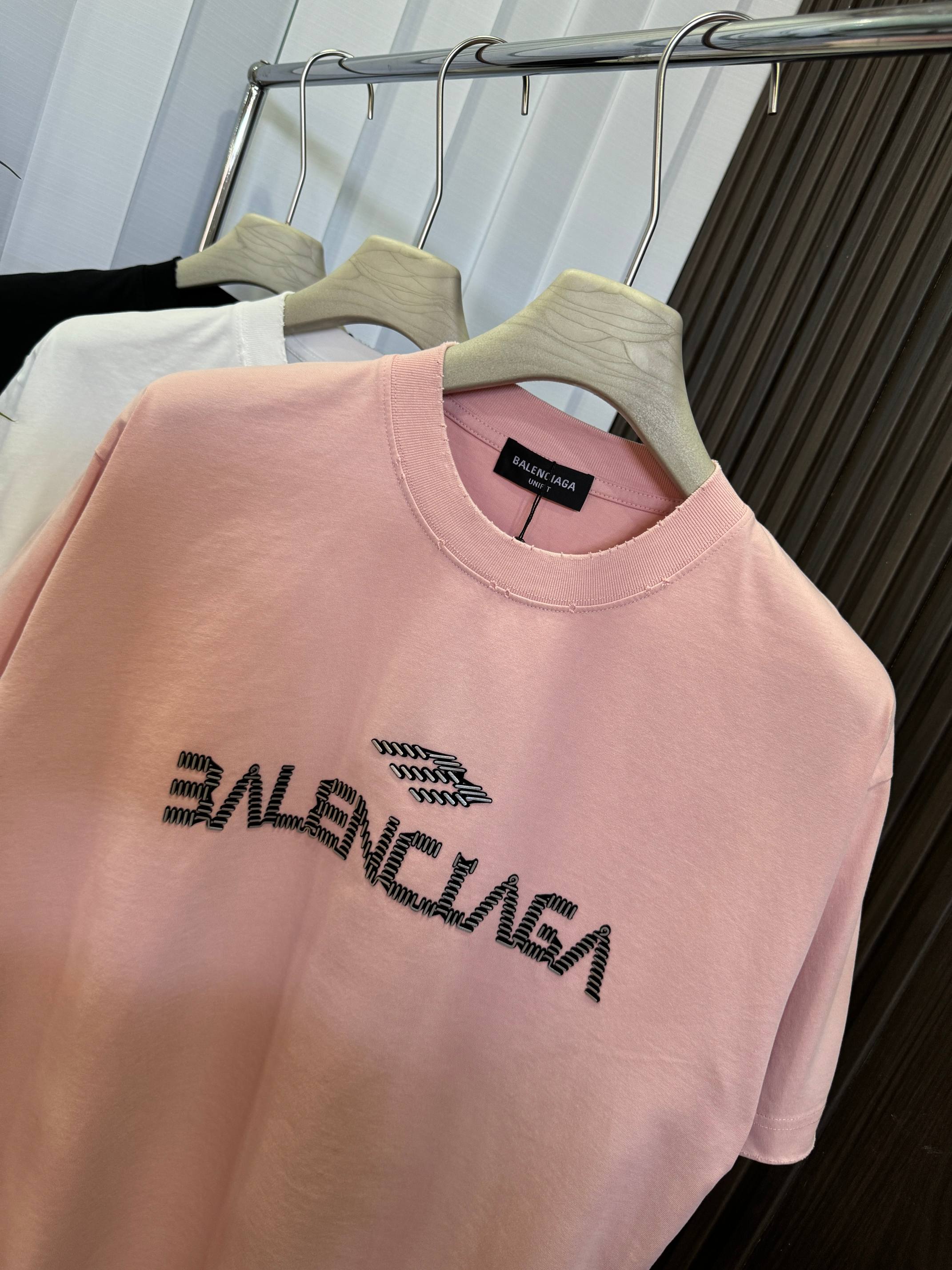 LuxluxHouse Best Quality Clothes Balenciaga T-shirt