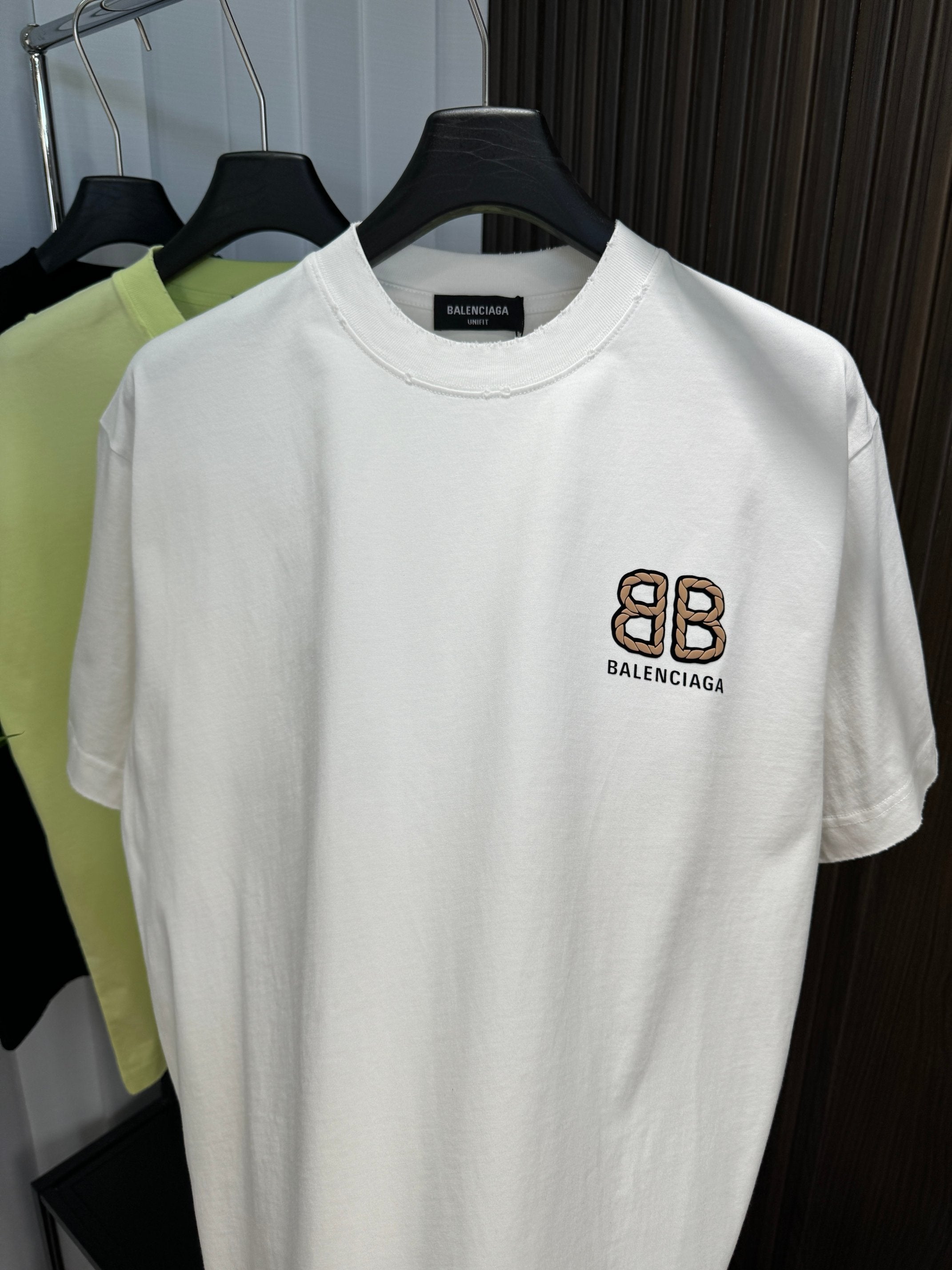 LuxluxHouse Best Quality Clothes Balenciaga T-shirt