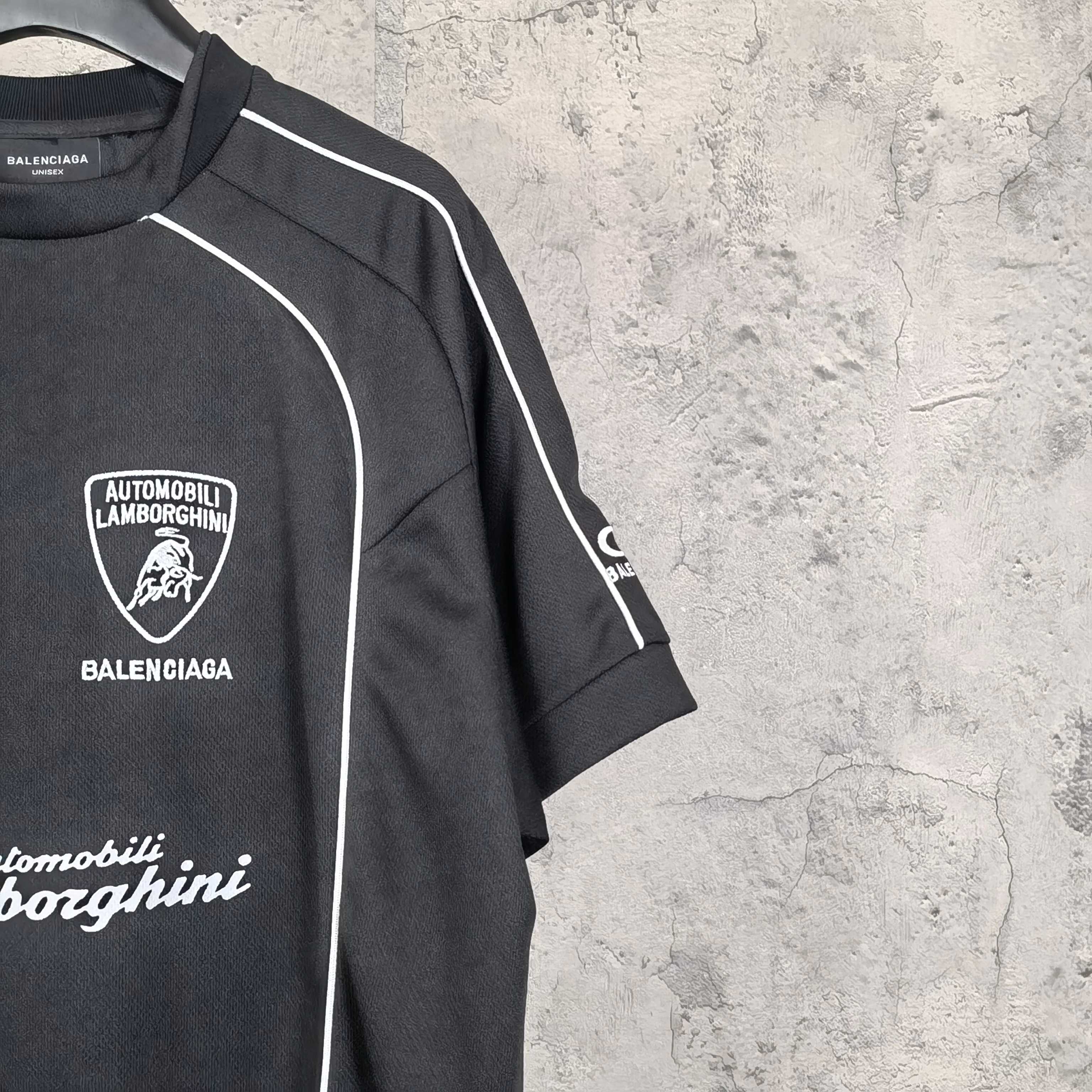 LuxluxHouse Best Quality Clothes Balenciaga T-shirt