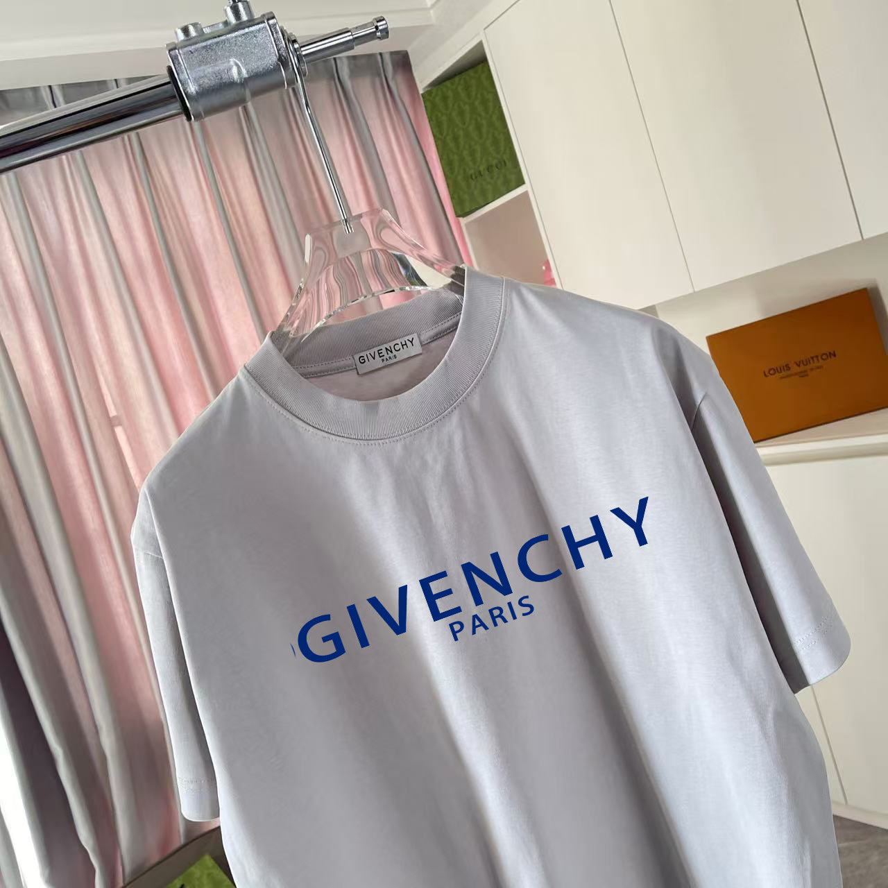 LuxluxHouse Best Quality Clothes Givenchy T-shirt