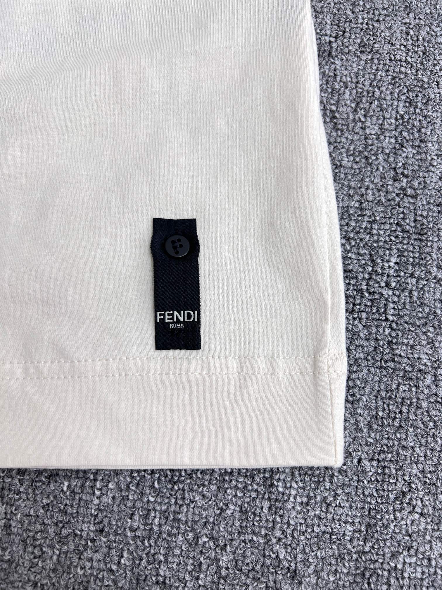 LuxluxHouse Best Quality Clothes Fendi T-shirt