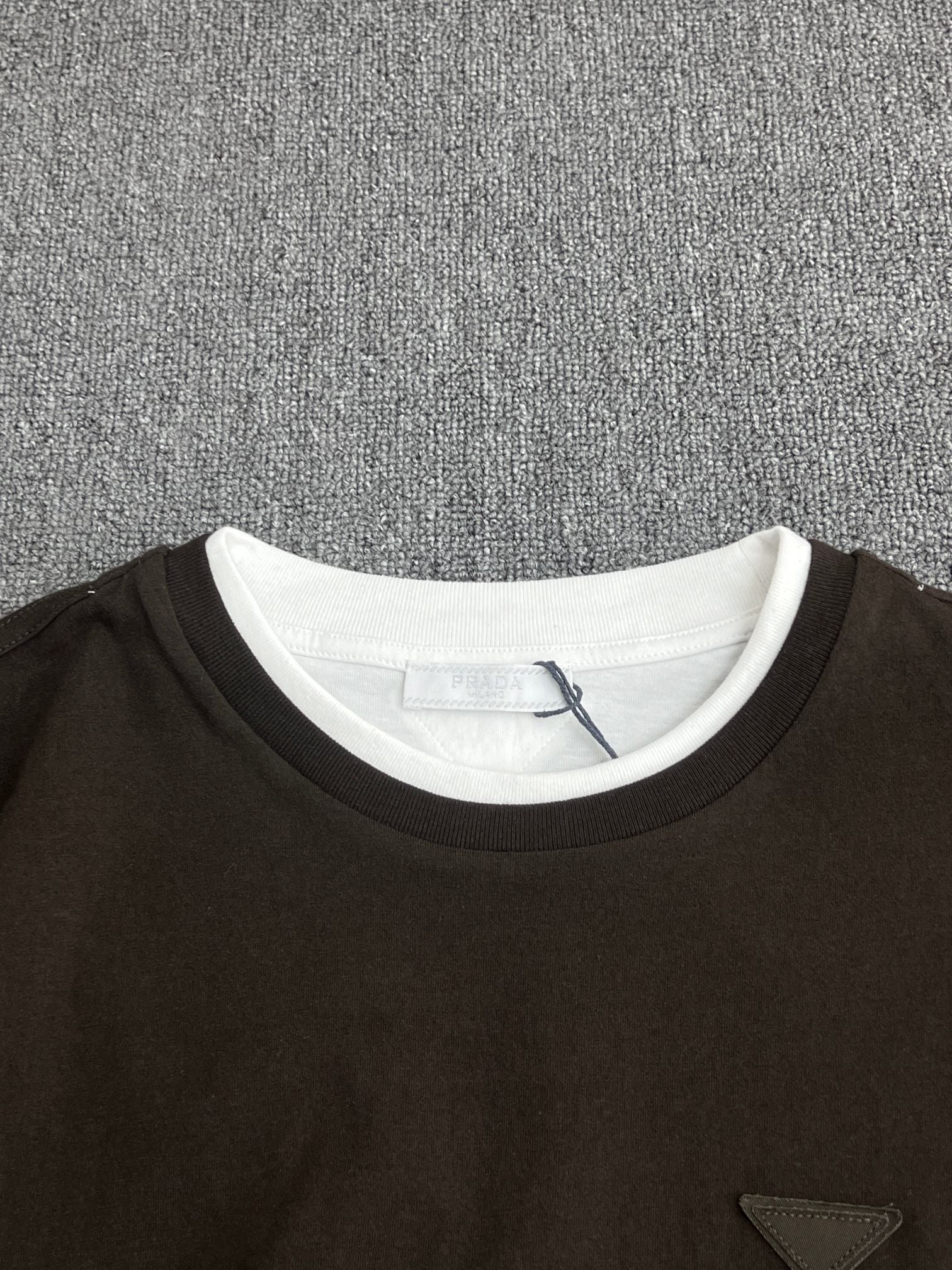 LuxluxHouse Best Quality Clothes T-shirt Prada