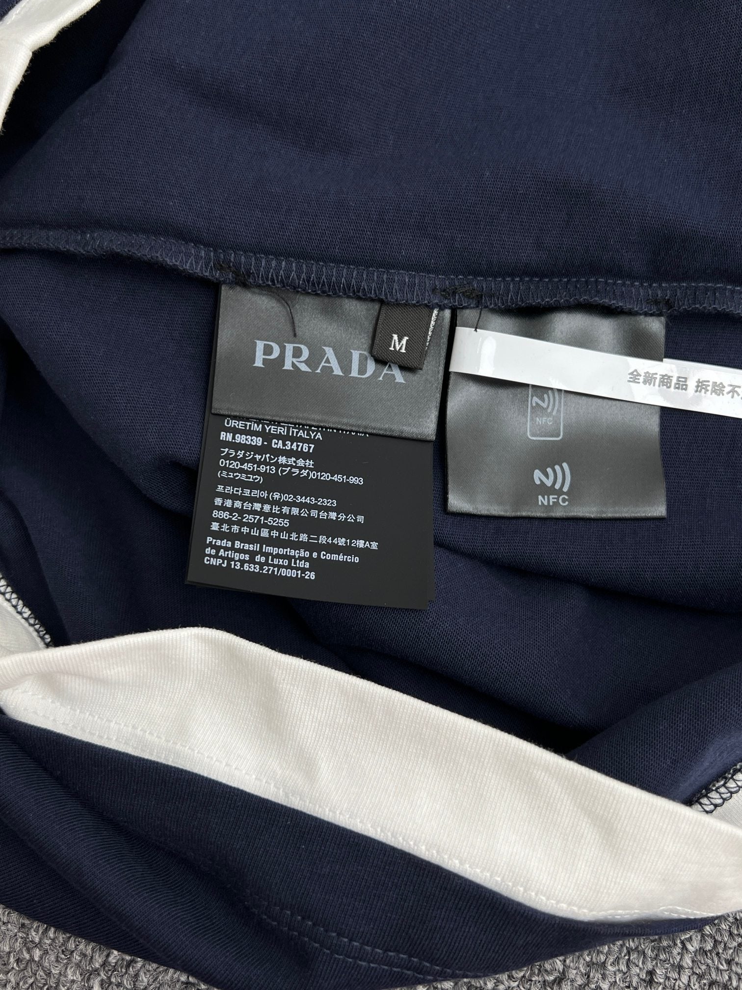 LuxluxHouse Best Quality Clothes T-shirt Prada