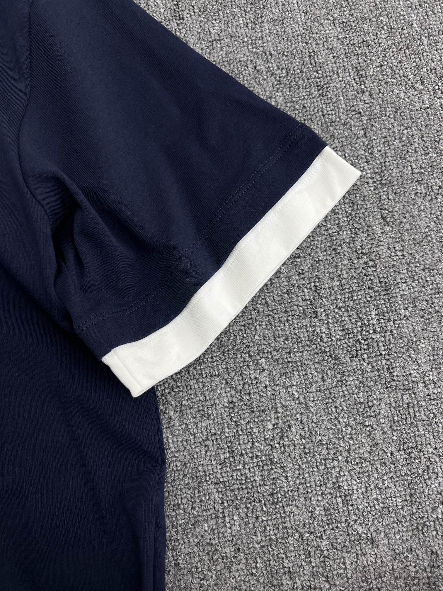 LuxluxHouse Best Quality Clothes T-shirt Prada