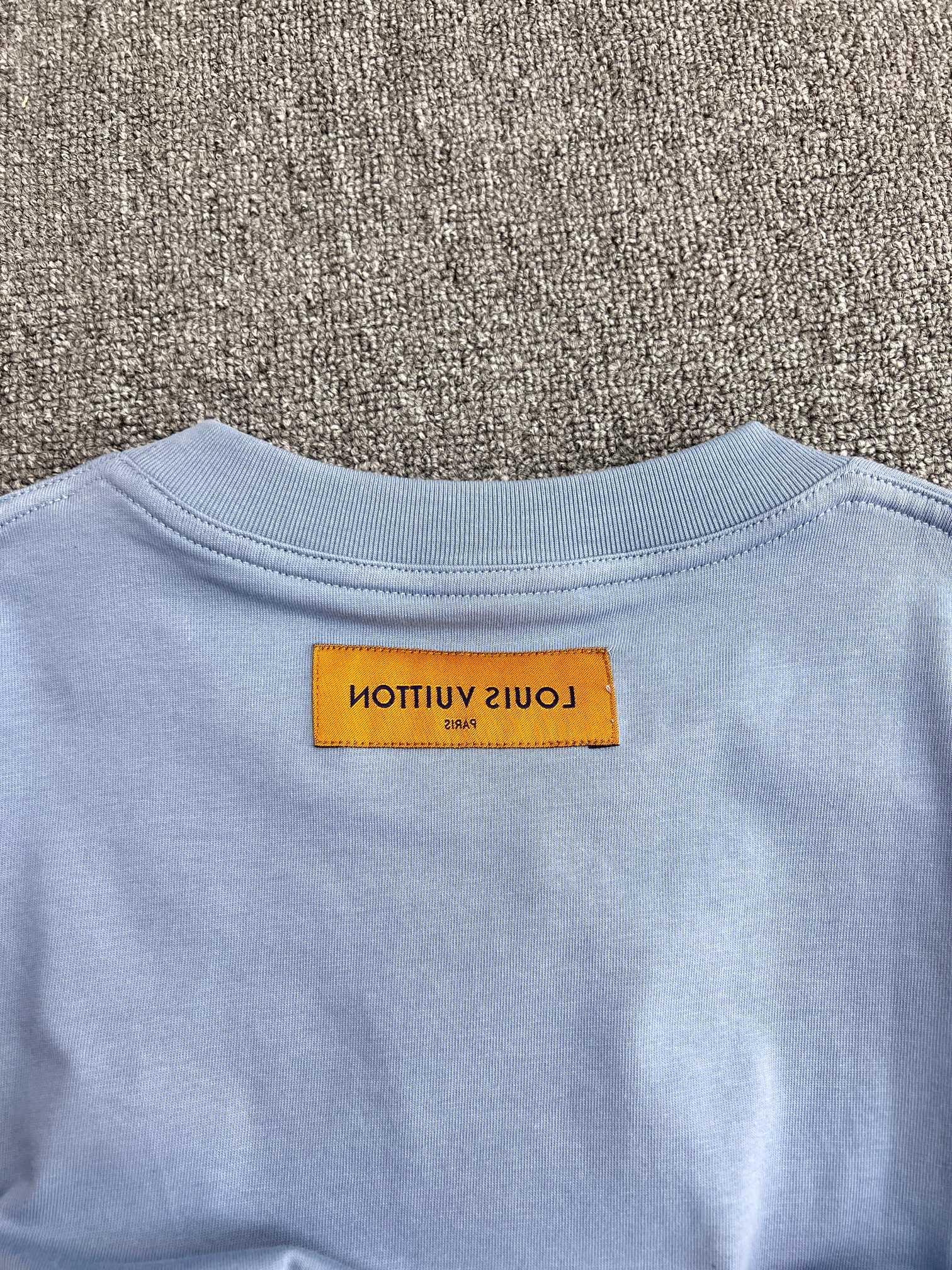 LuxluxHouse Best Quality Clothes T-shirt Louis Vuitton