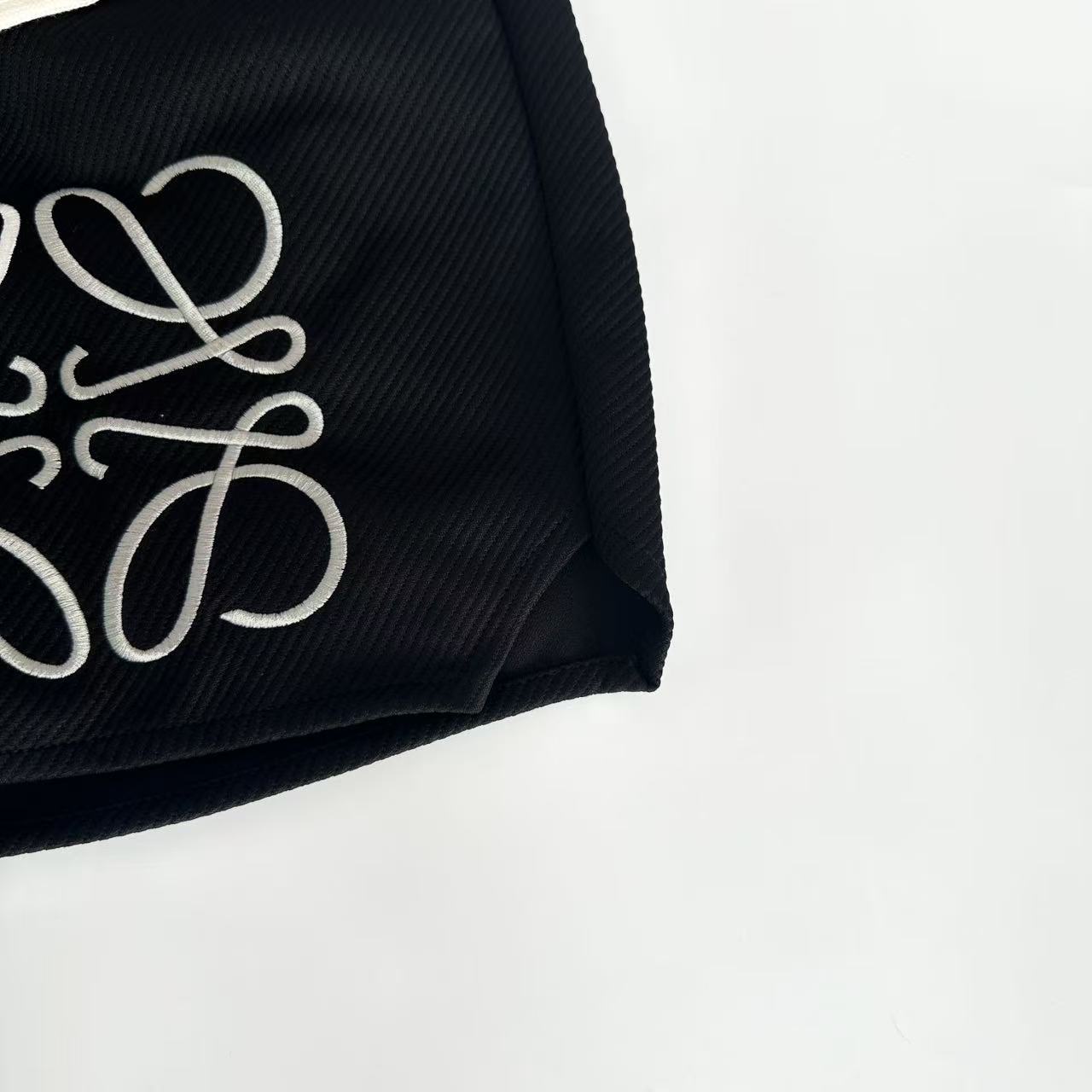 LuxluxHouse Best Quality Clothes Pants Loewe