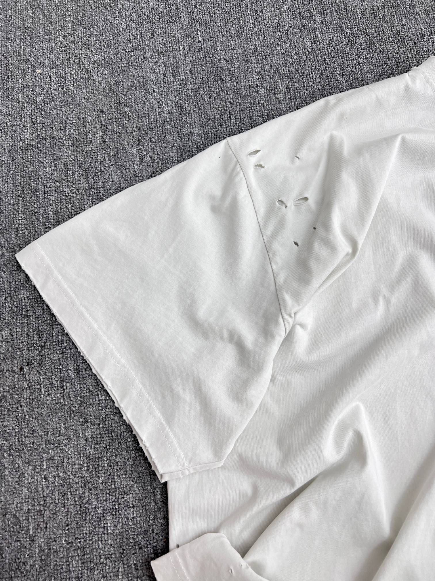 LuxluxHouse Best Quality Clothes Balenciaga T-shirt