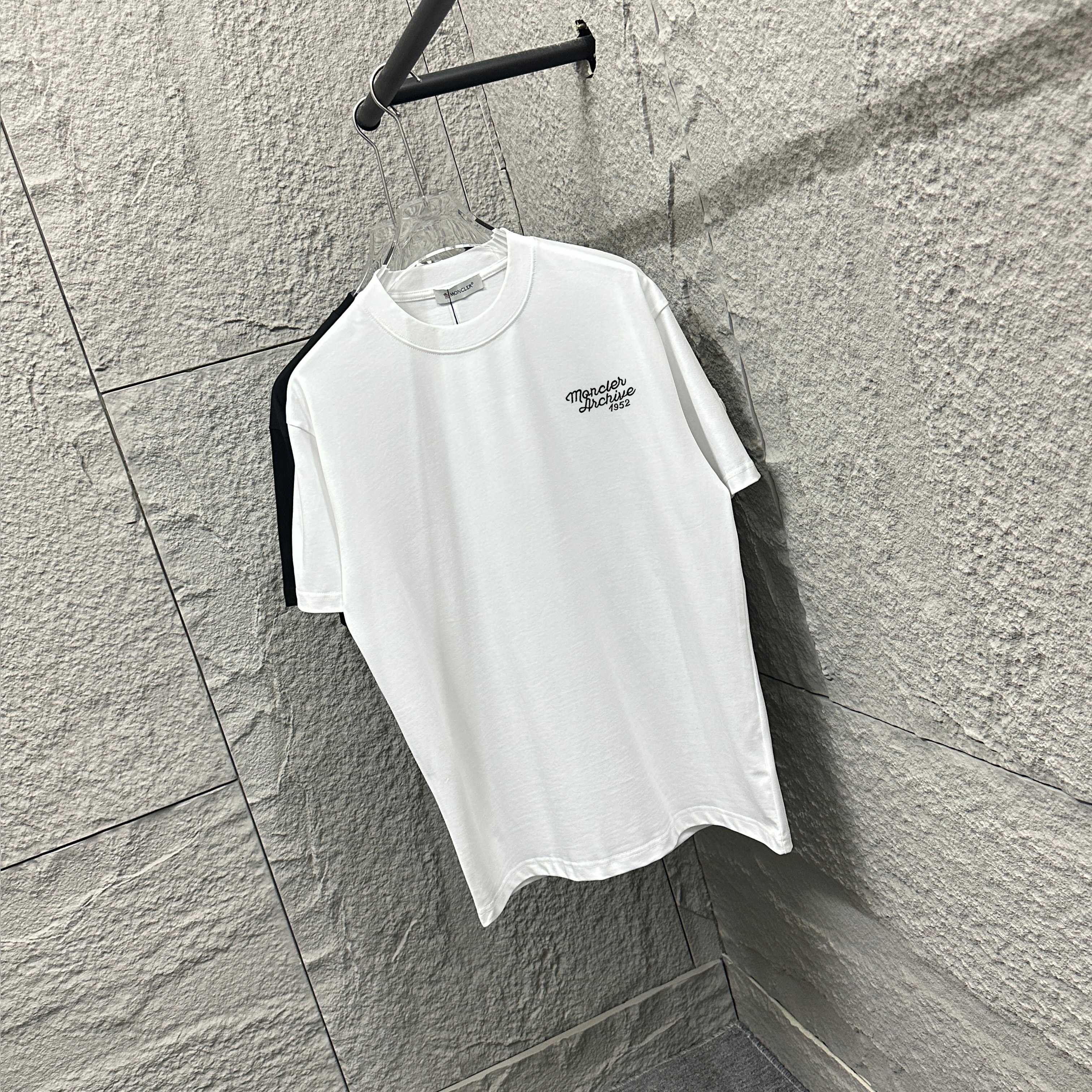 LuxluxHouse Best Quality Clothes T-shirt Moncler